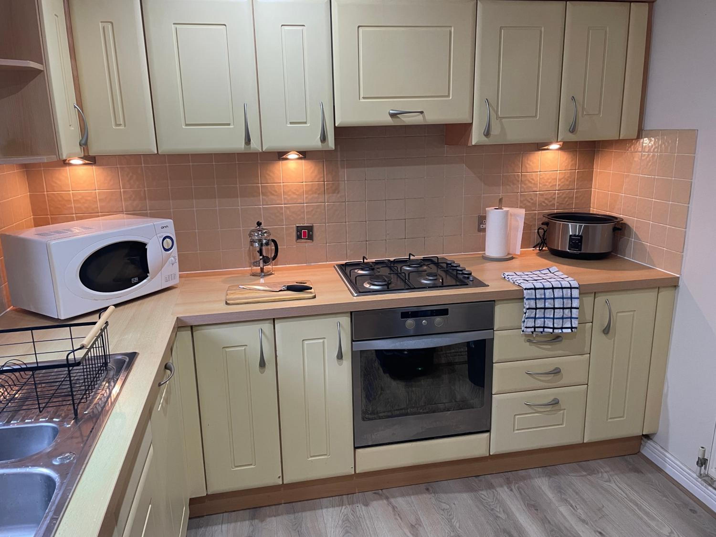 Canary Wharf O2 Arena Flat with Parking & Balcony