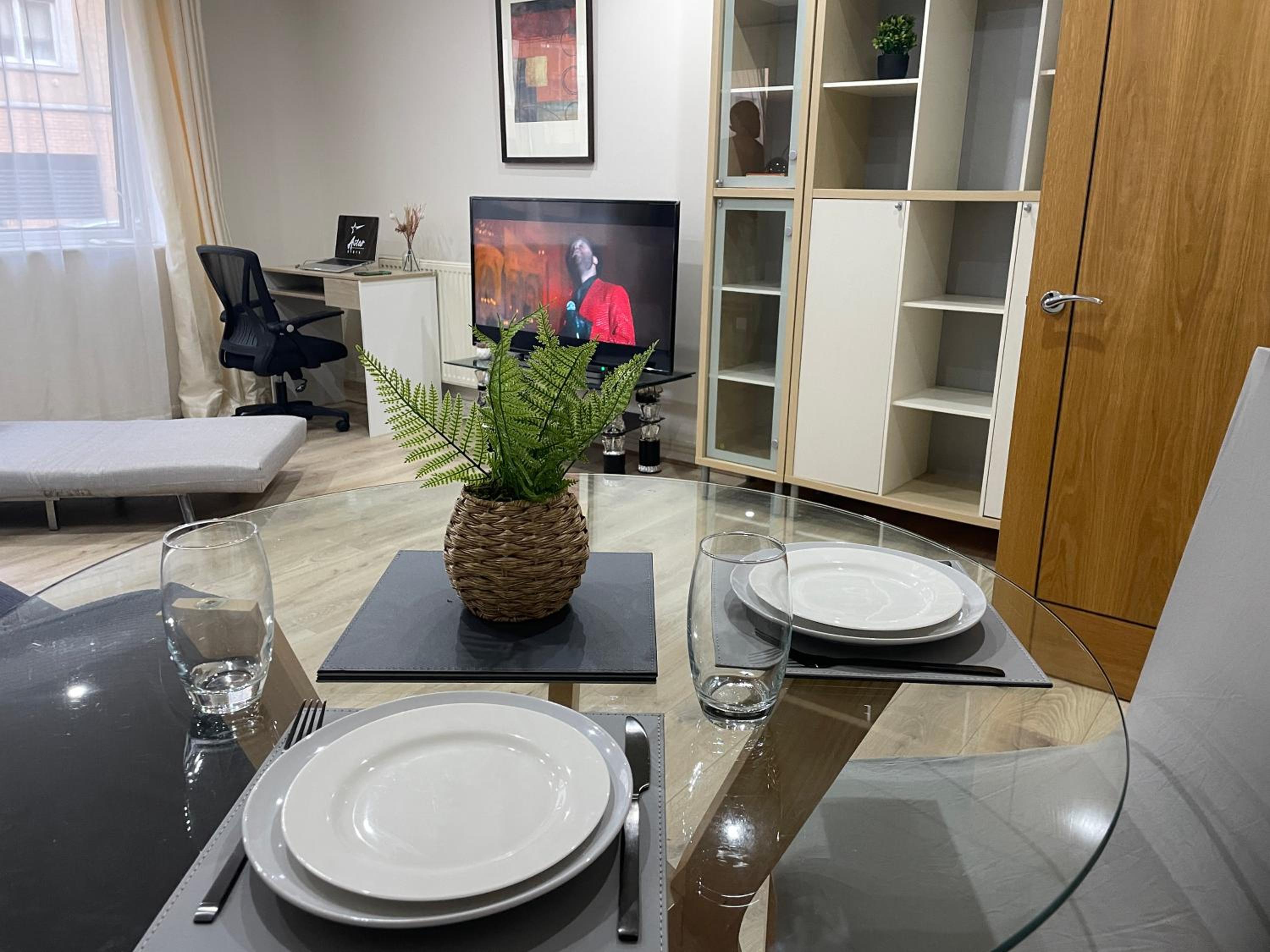 Canary Wharf O2 Arena Flat with Parking & Balcony