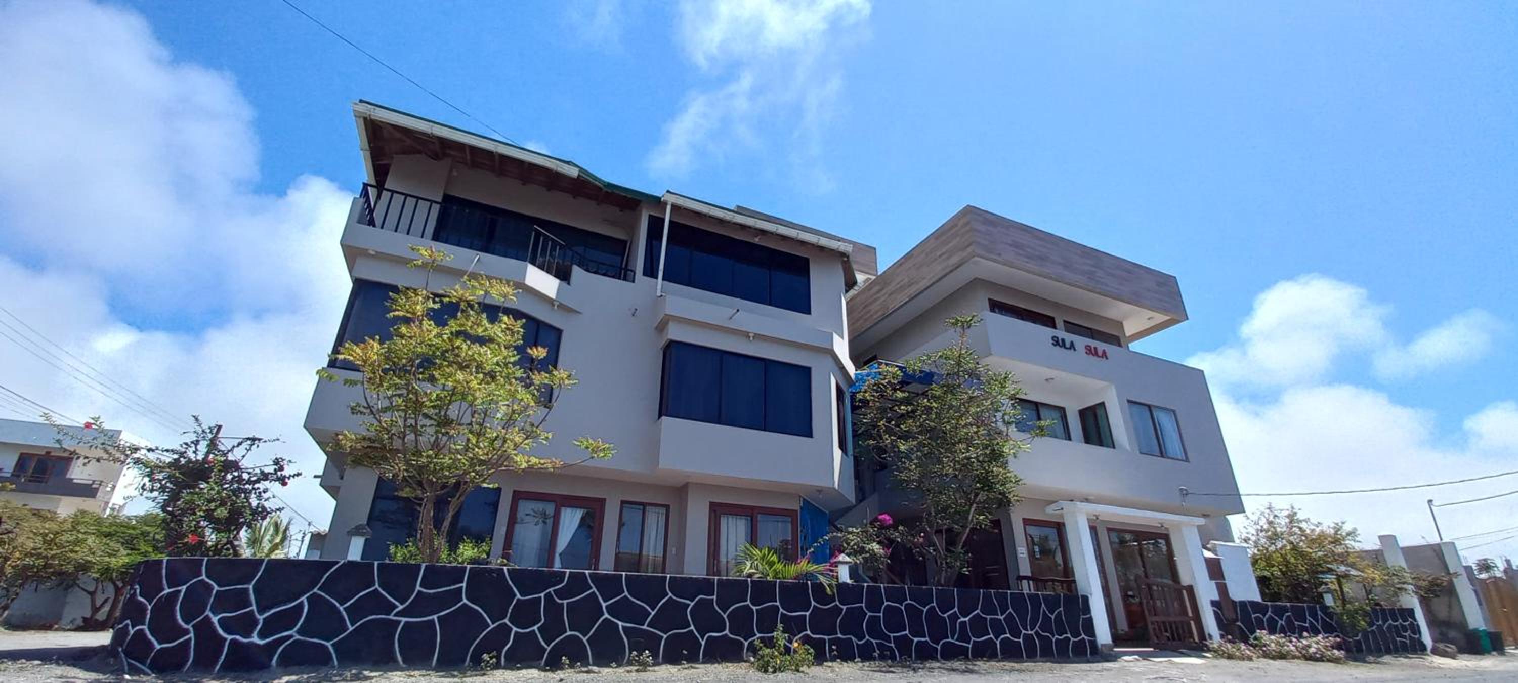 Hotel Sula Sula view 2