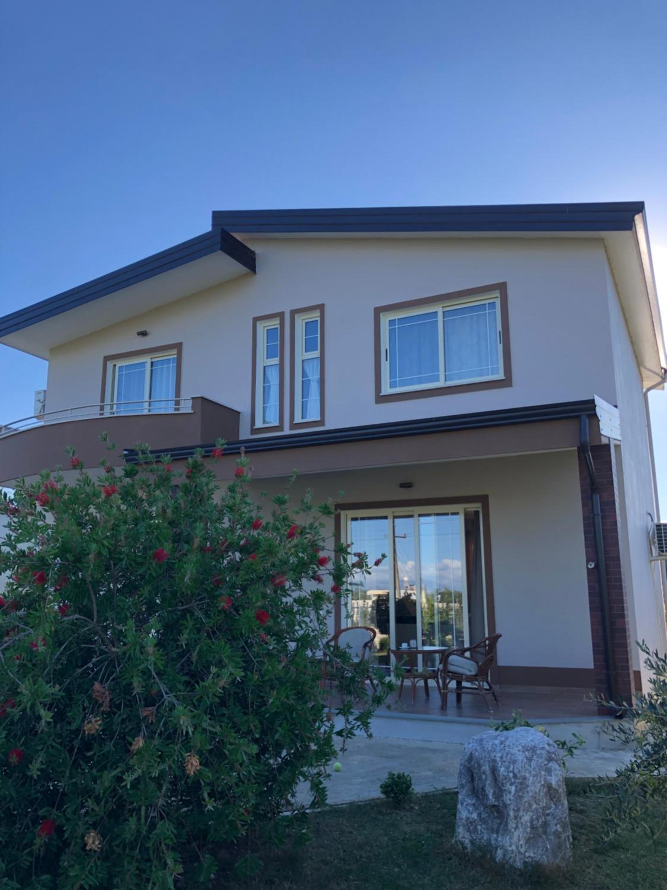 SunnySide Villa