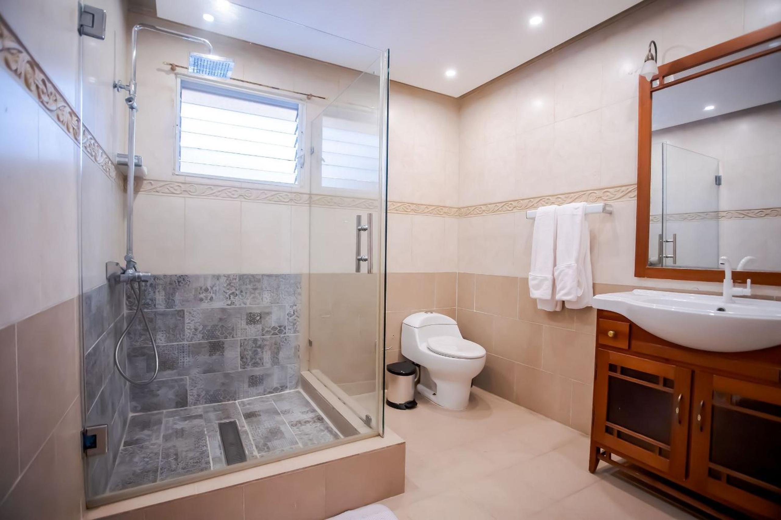 Villa impecable con piscina privada en Juan Dolio view 4