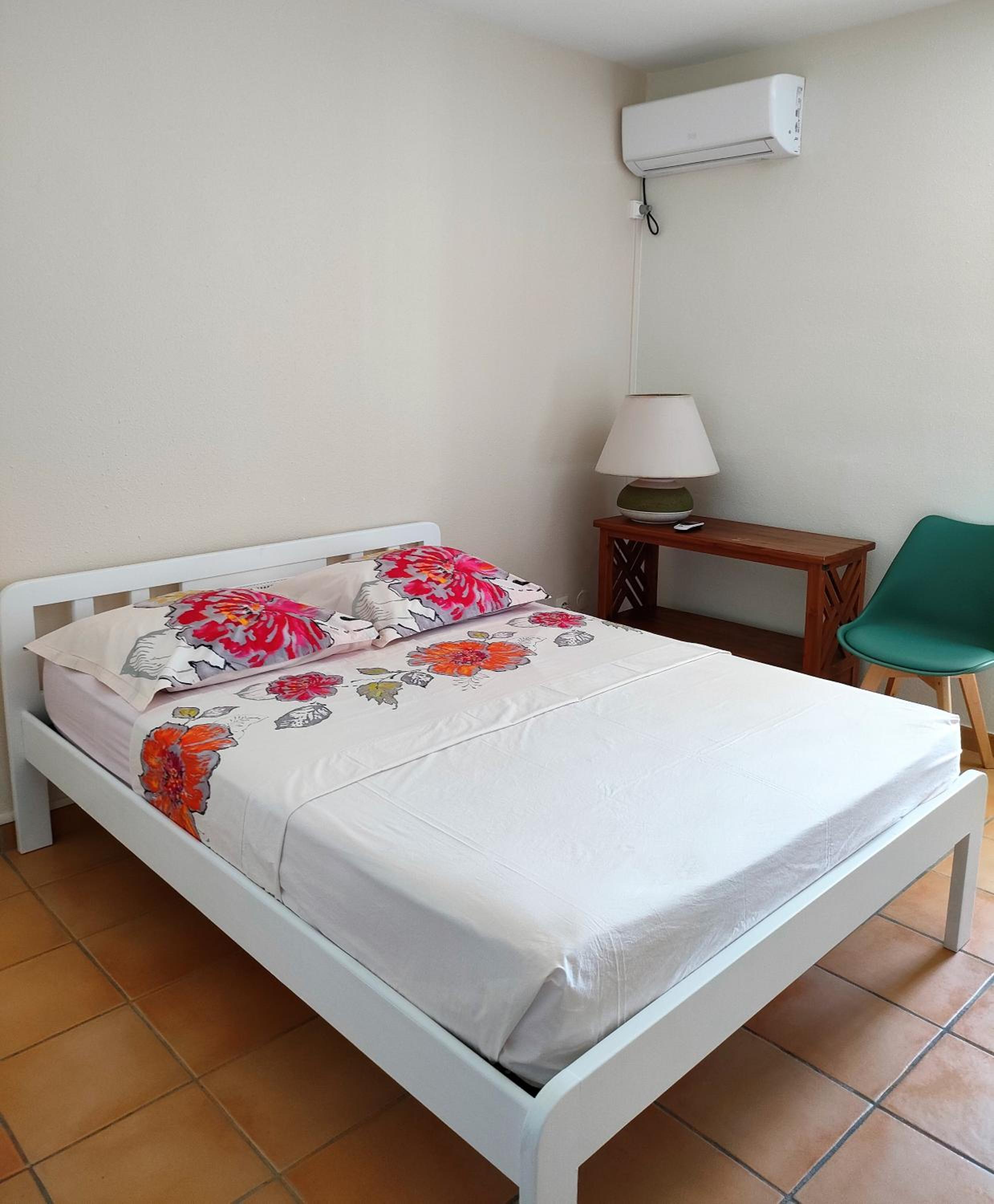 Appt Morne la Loge view 2