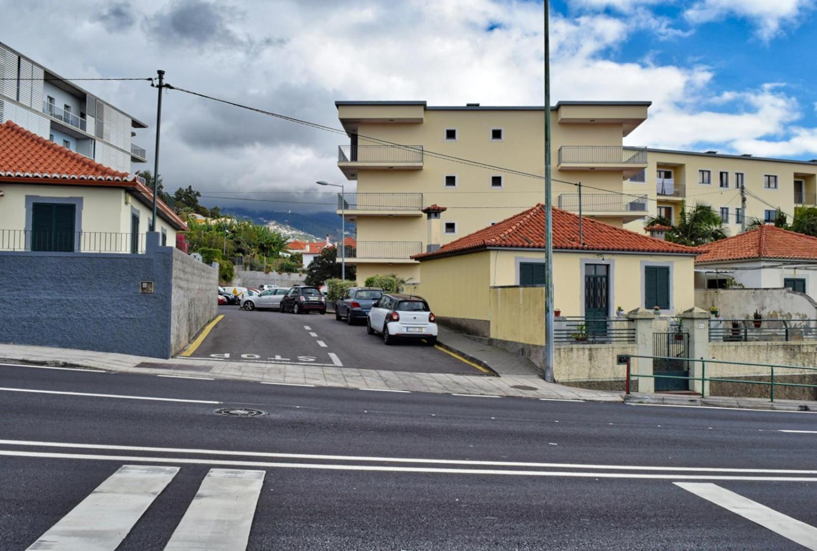 Perola, a Home in Madeira view 2