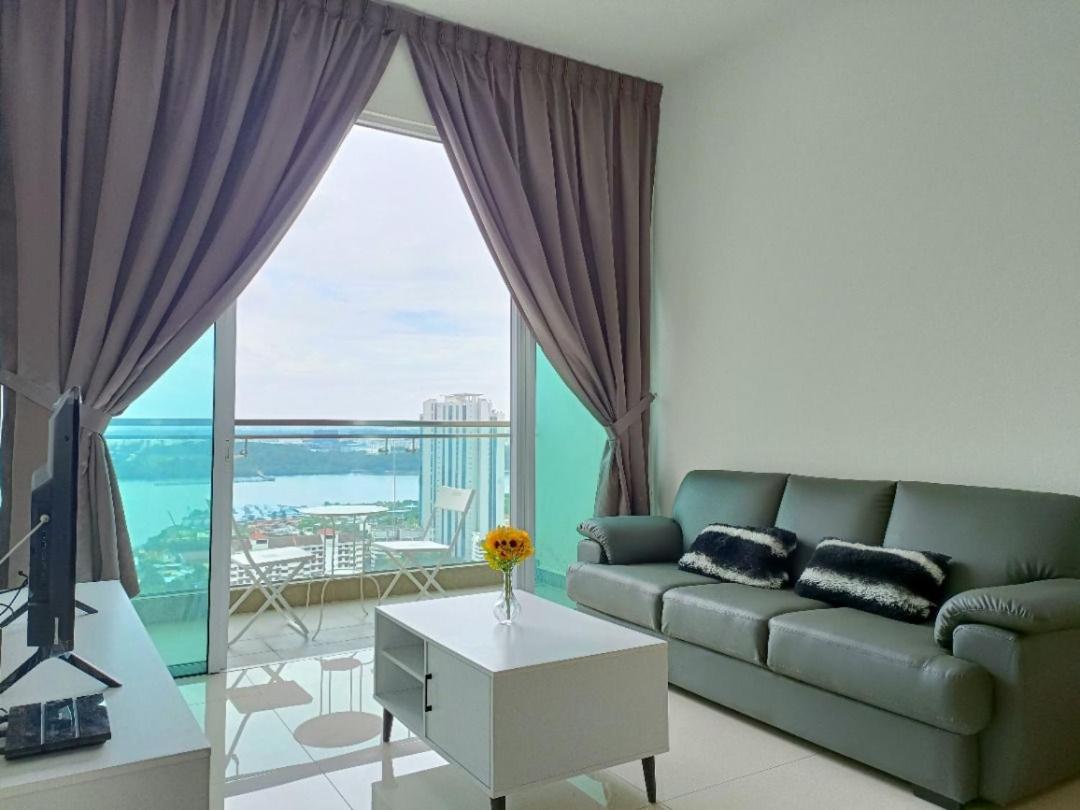 Paragon Suite Homestay by Antlerzone