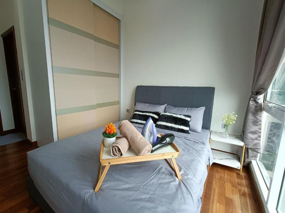 Paragon Suite Homestay by Antlerzone
