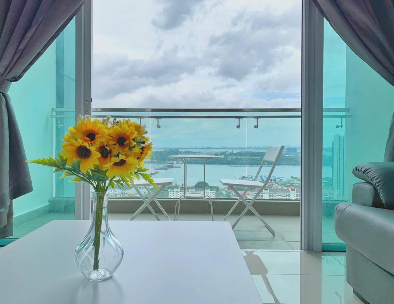 Paragon Suite Homestay by Antlerzone