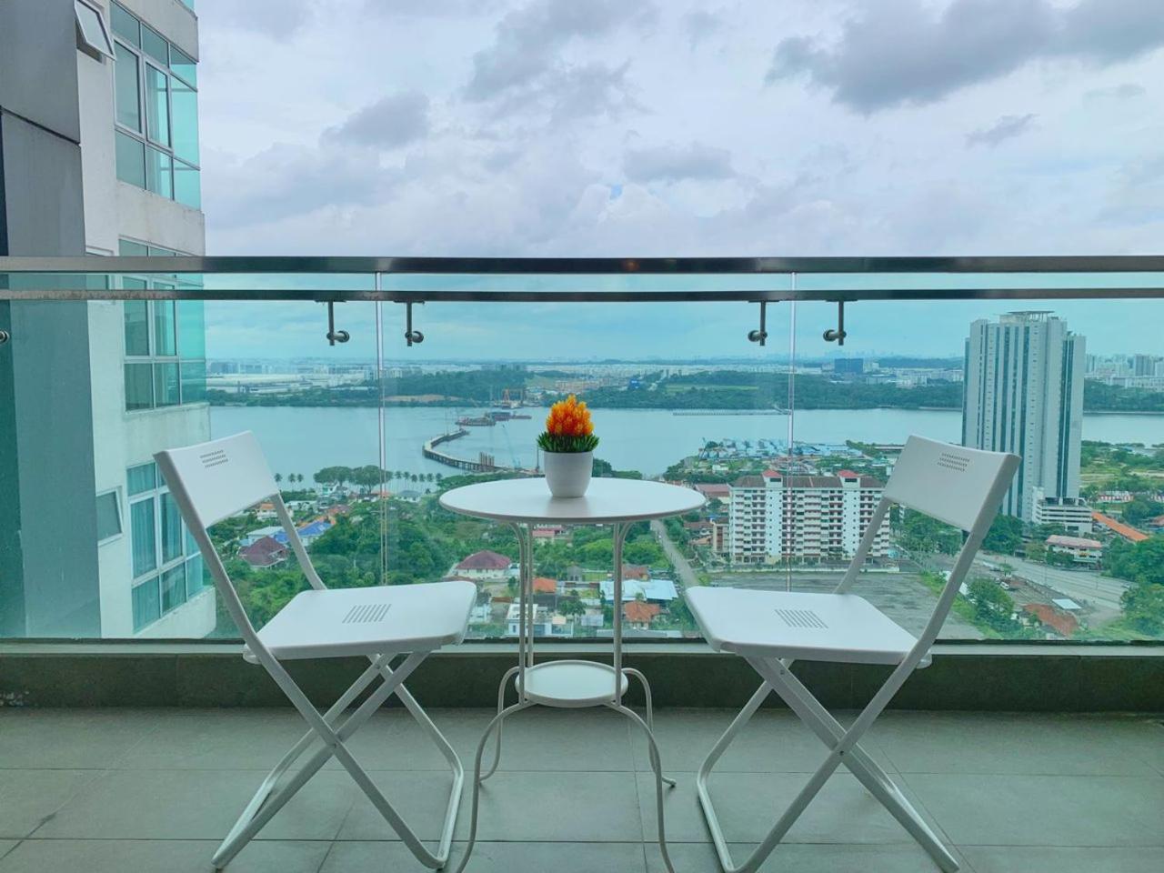 Paragon Suite Homestay by Antlerzone