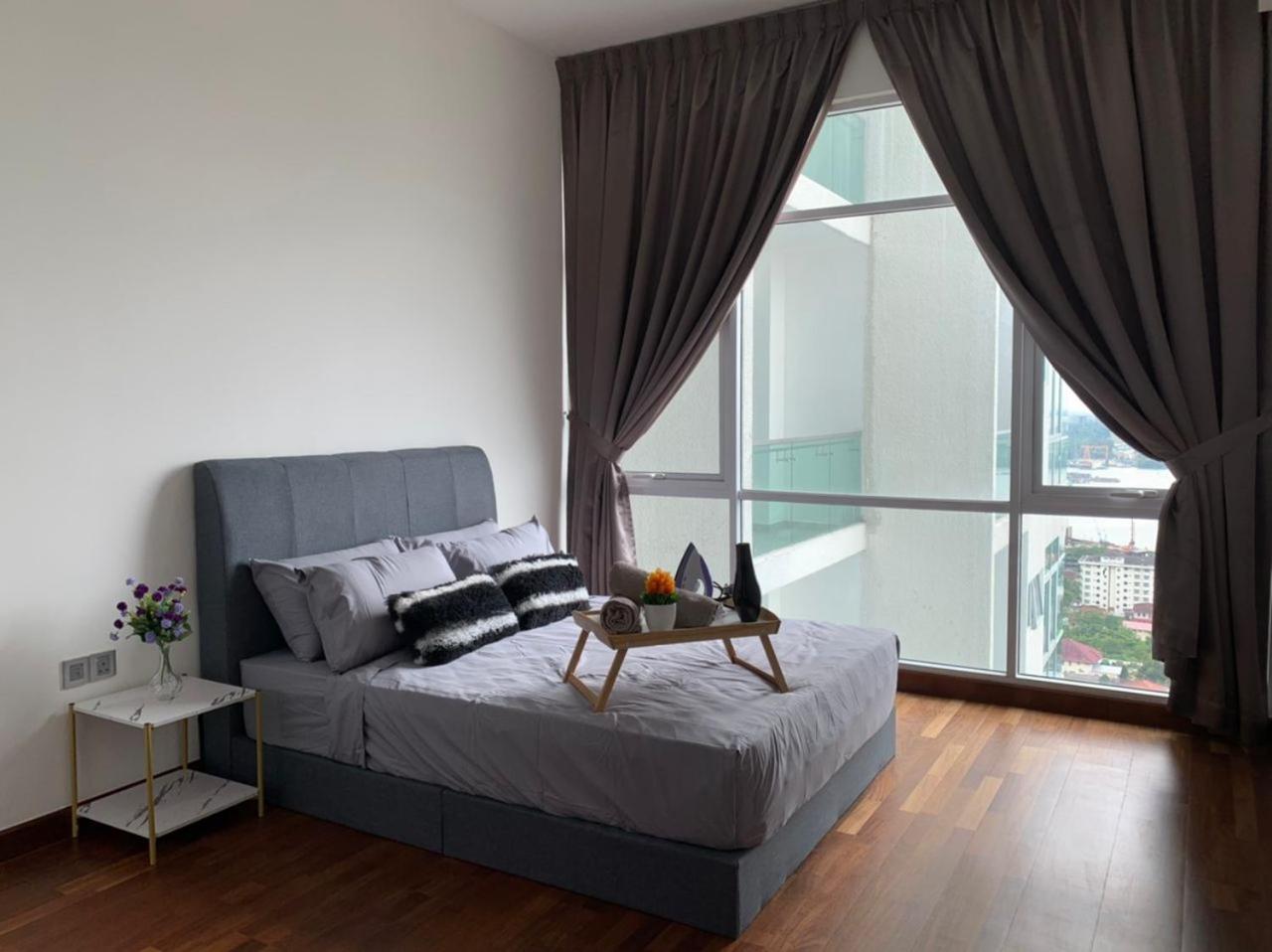 Paragon Suite Homestay by Antlerzone