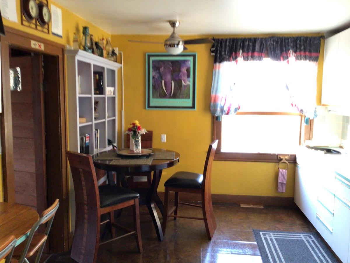 Nisku Guest House