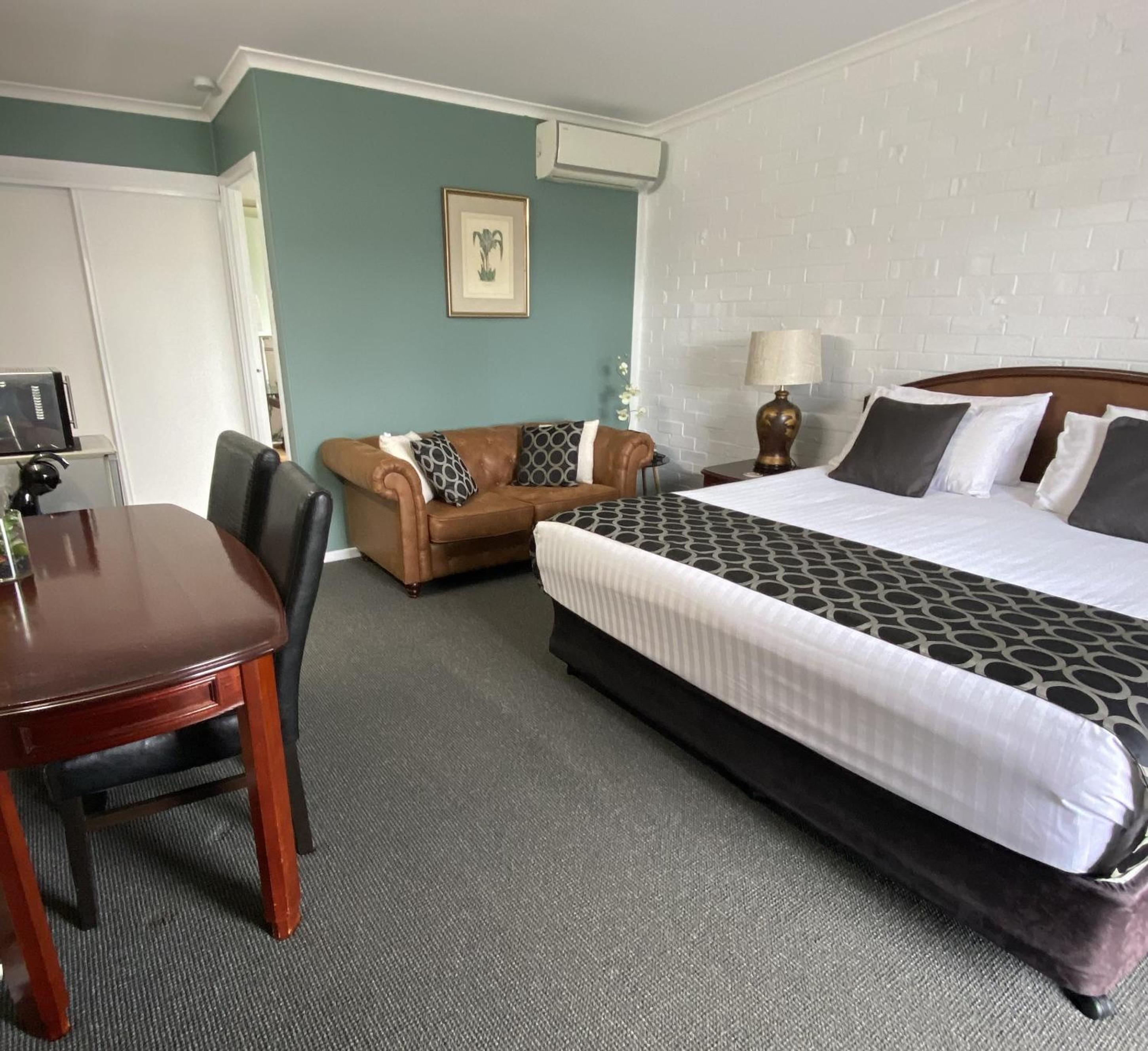 Centrepoint Midcity Motor Inn