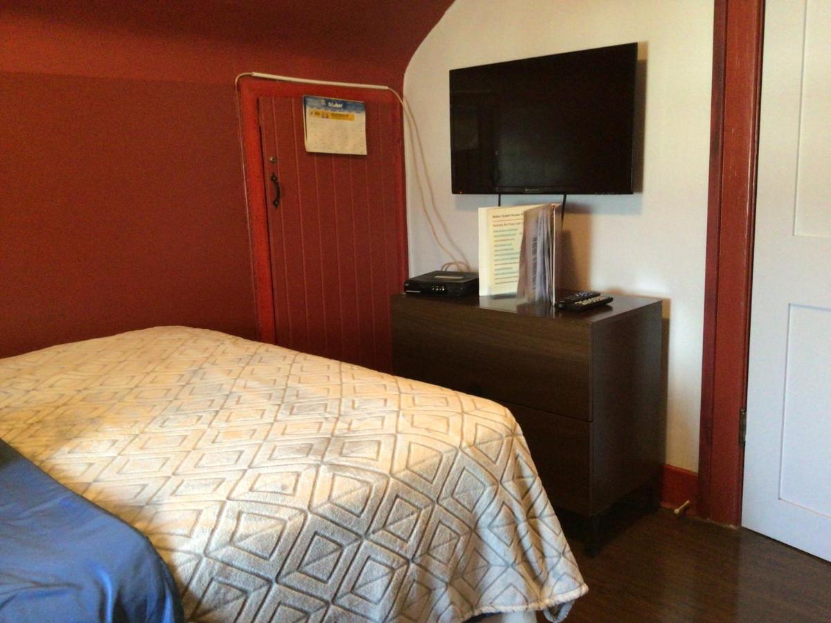 Nisku Guest House