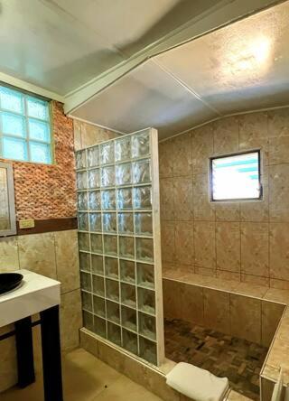 Edwards Guesthouse
