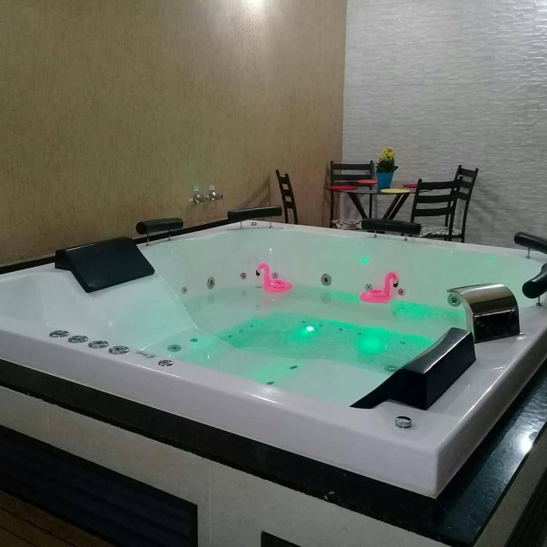 Hotel Casa Com 2 Quartos E Hidromassagem