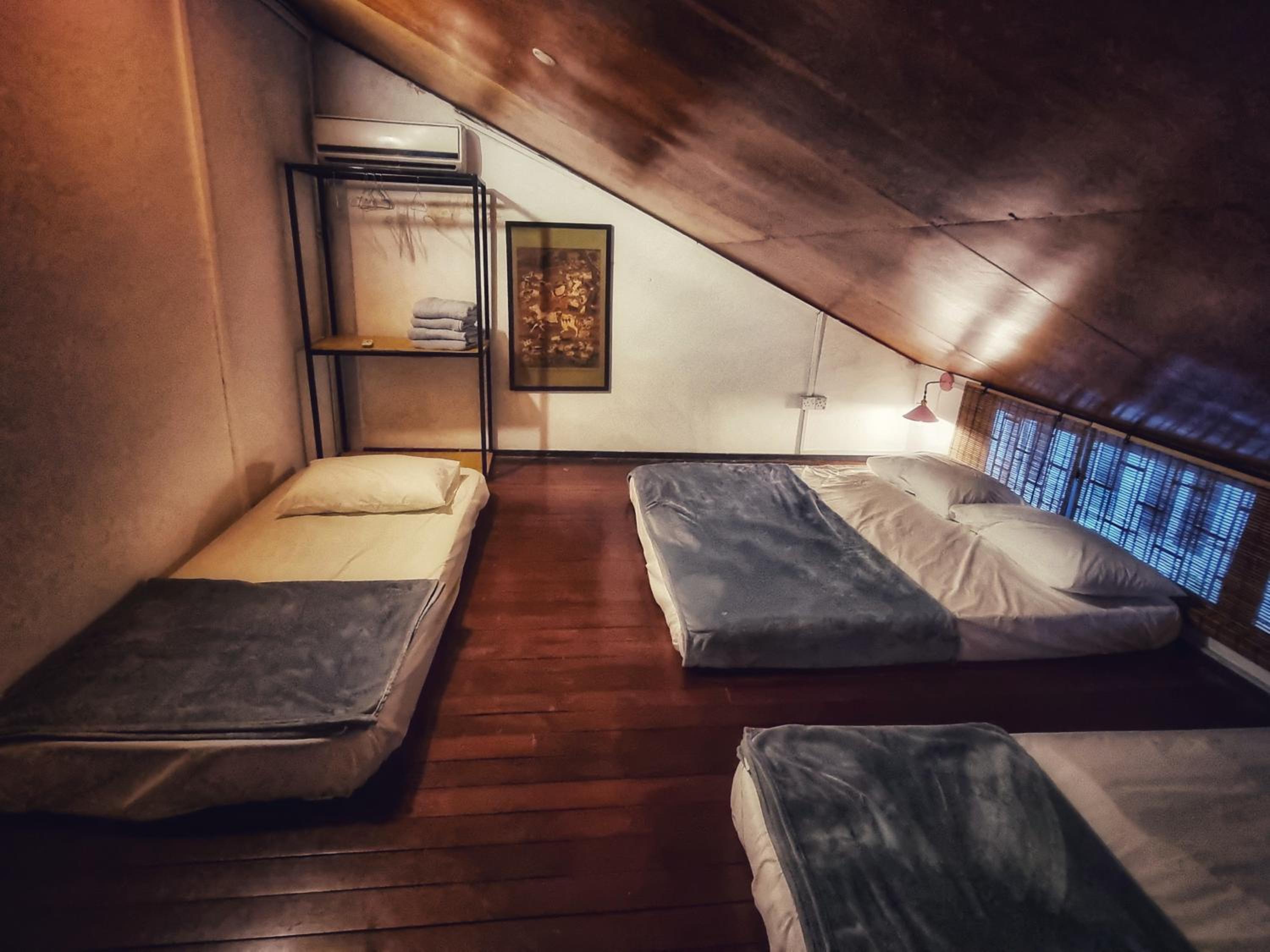 Treehouse Hostel