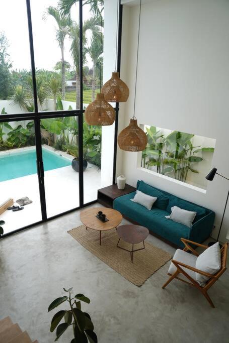 Villa Vybe - Incredible 1BR Designer Villa in Pererenan! view 5