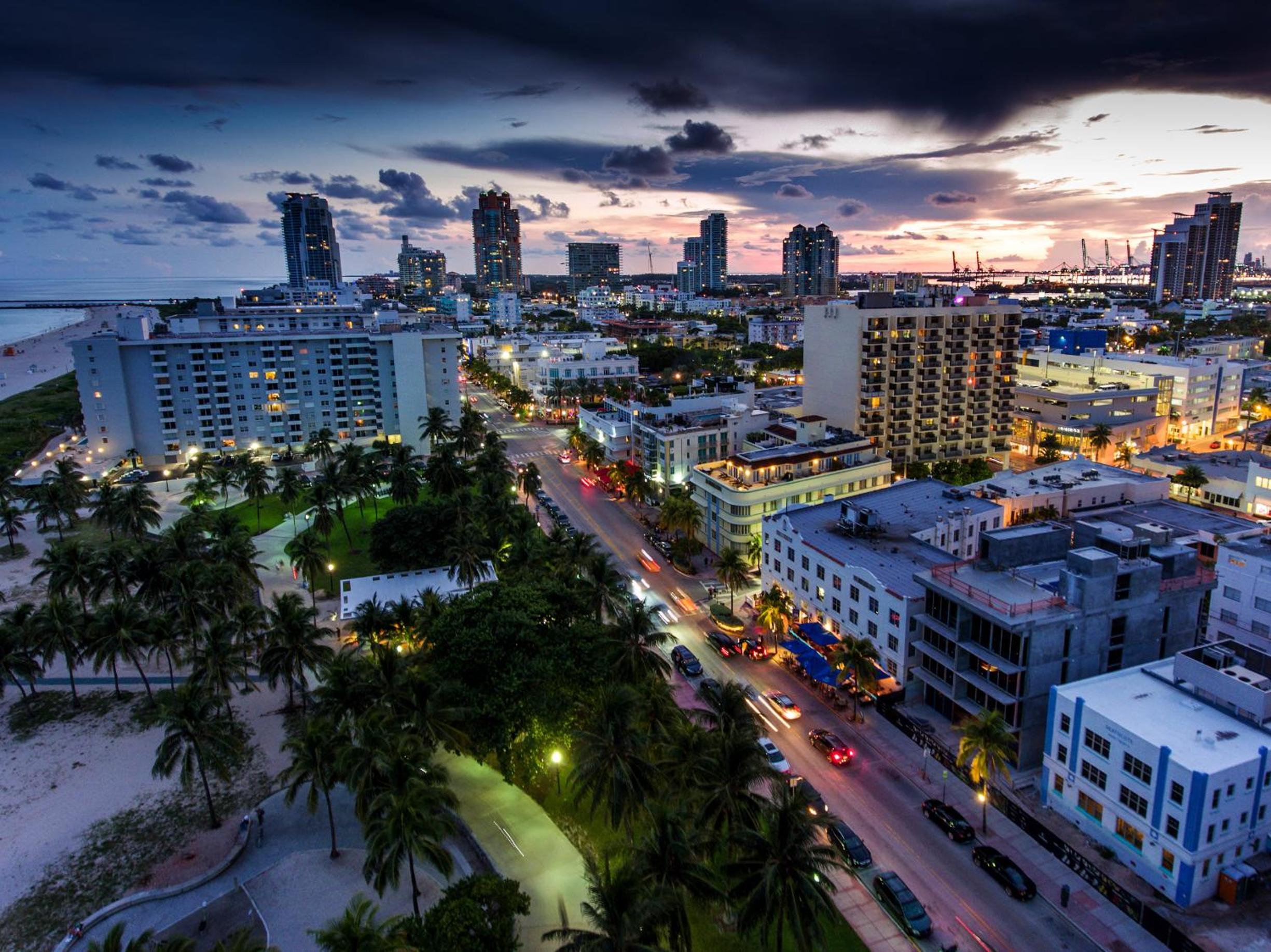 South of Fifth Ocean Drive Apt view 3