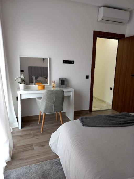 Appartement cosy au cœur de Marrakech avec piscine view 3