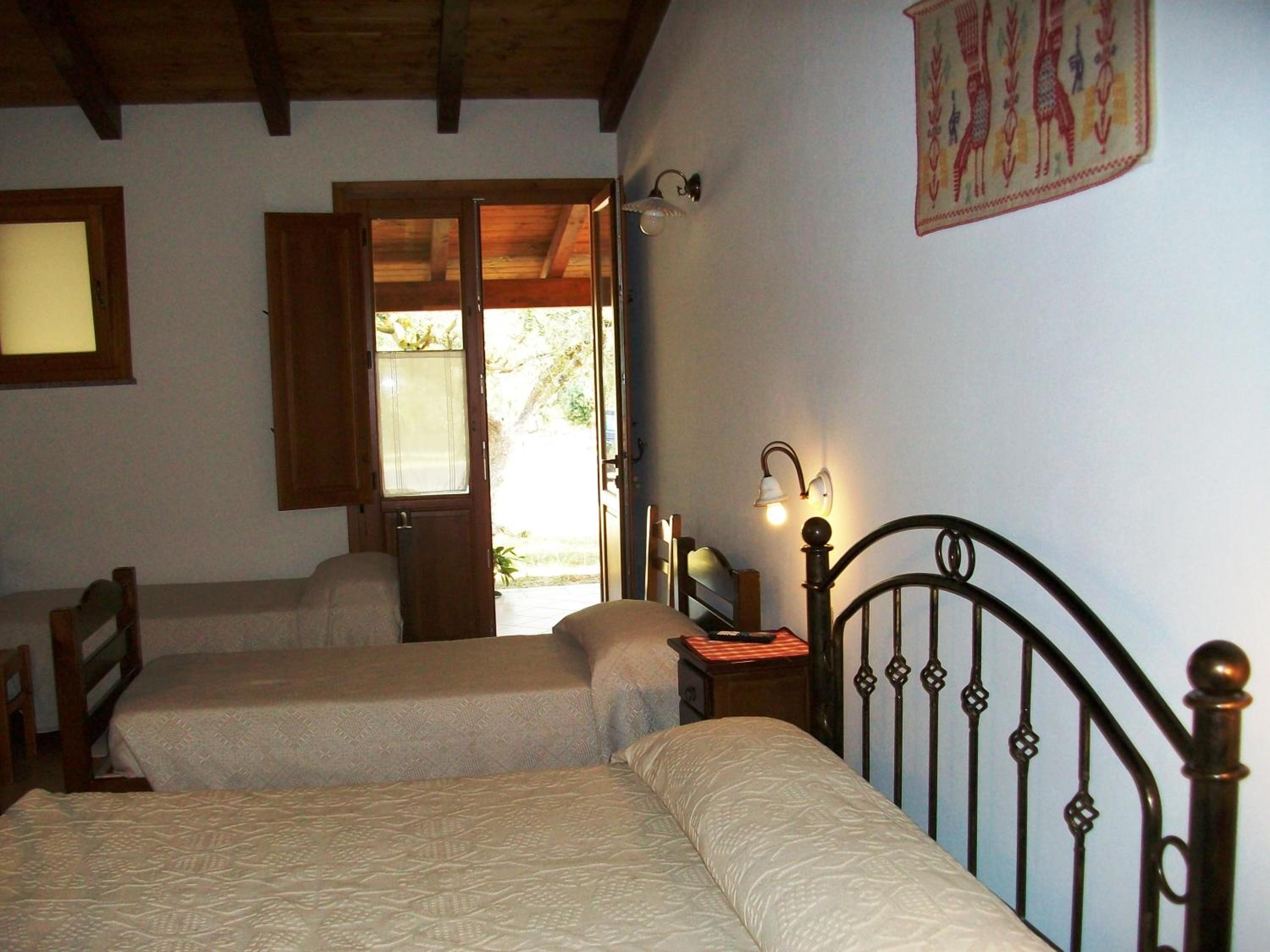 Photo 42