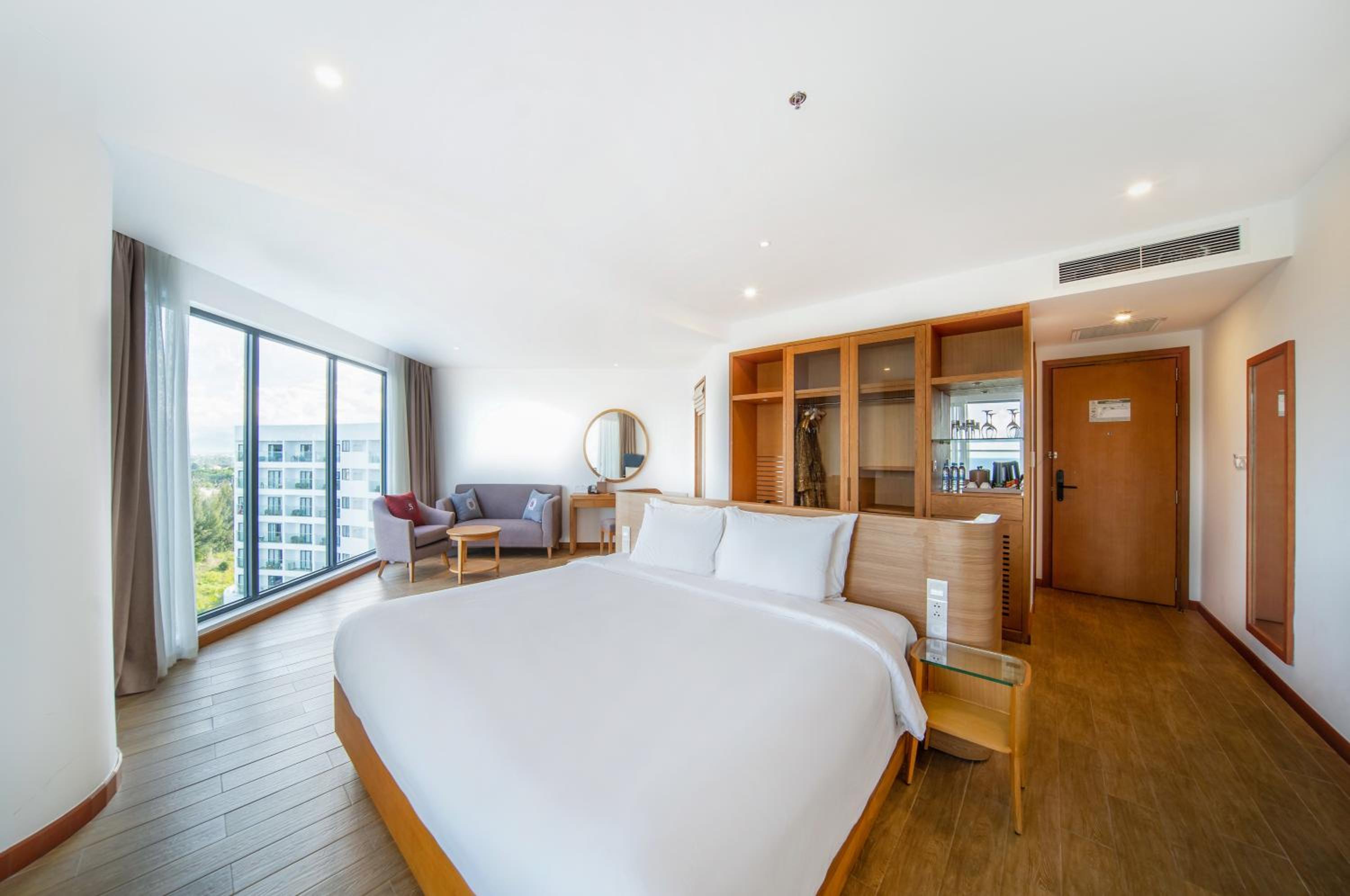 Selectum Noa Resort Cam Ranh 44