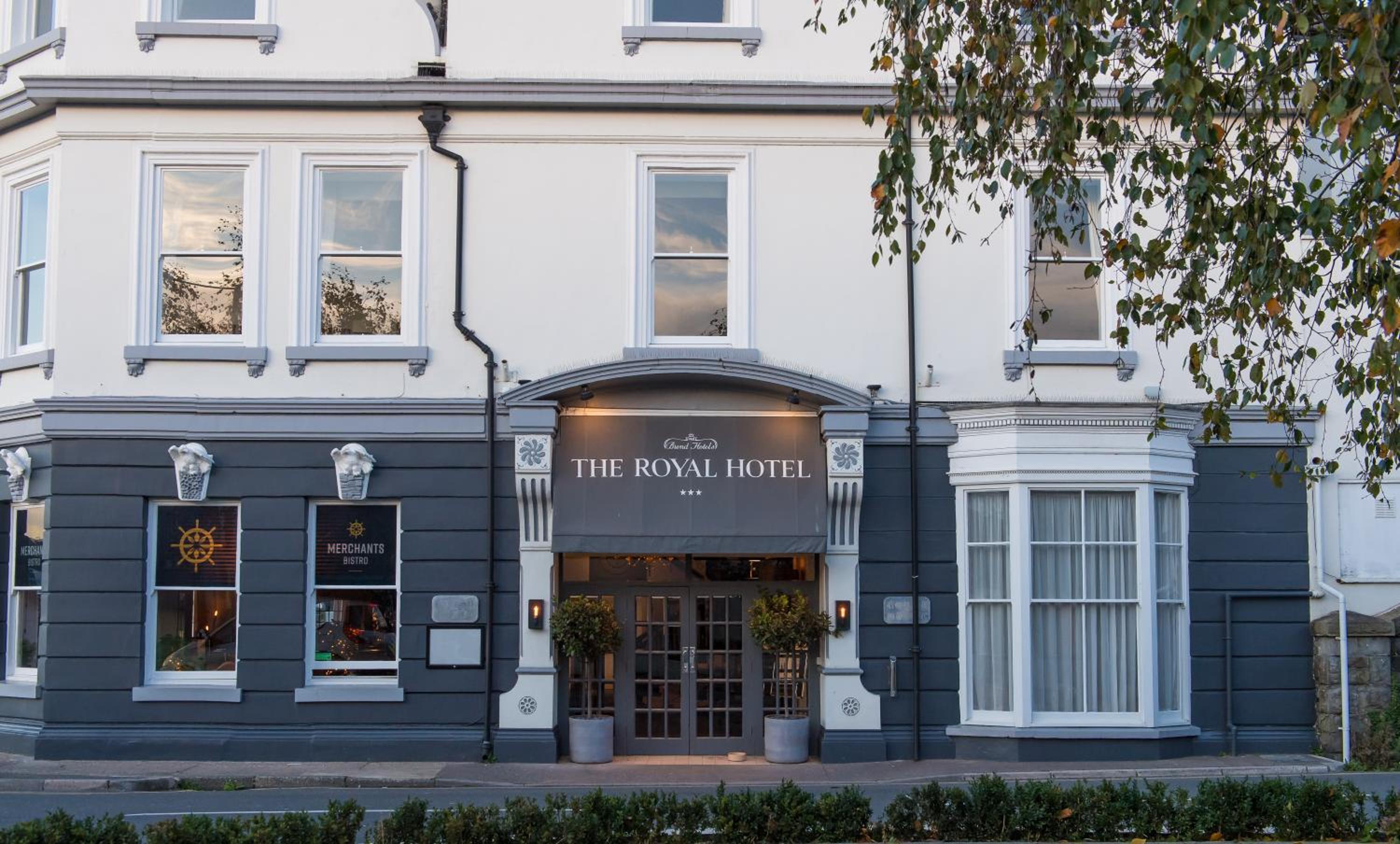Bideford Vacations - The Royal Hotel - Property Image 1