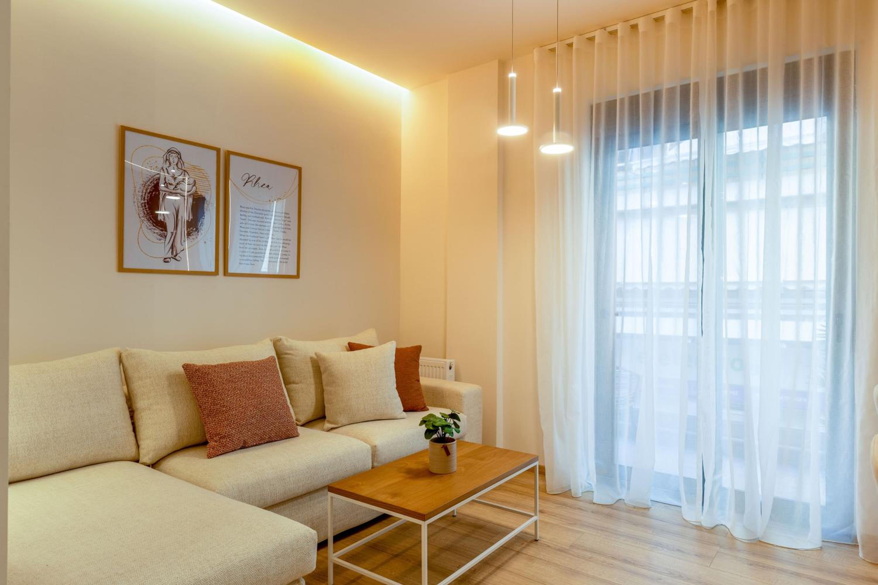 IO SUITES