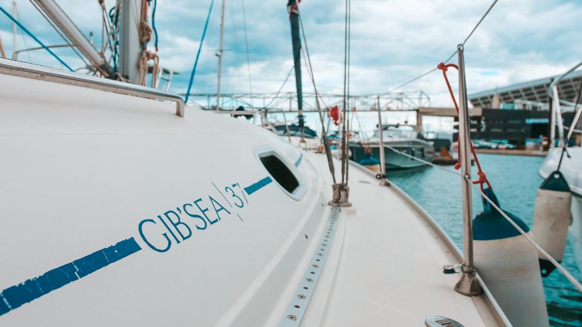 Diagonal Mar Sailboat photo 5