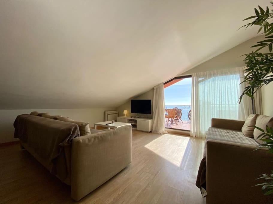 Exclusive Beachfront Penthouse