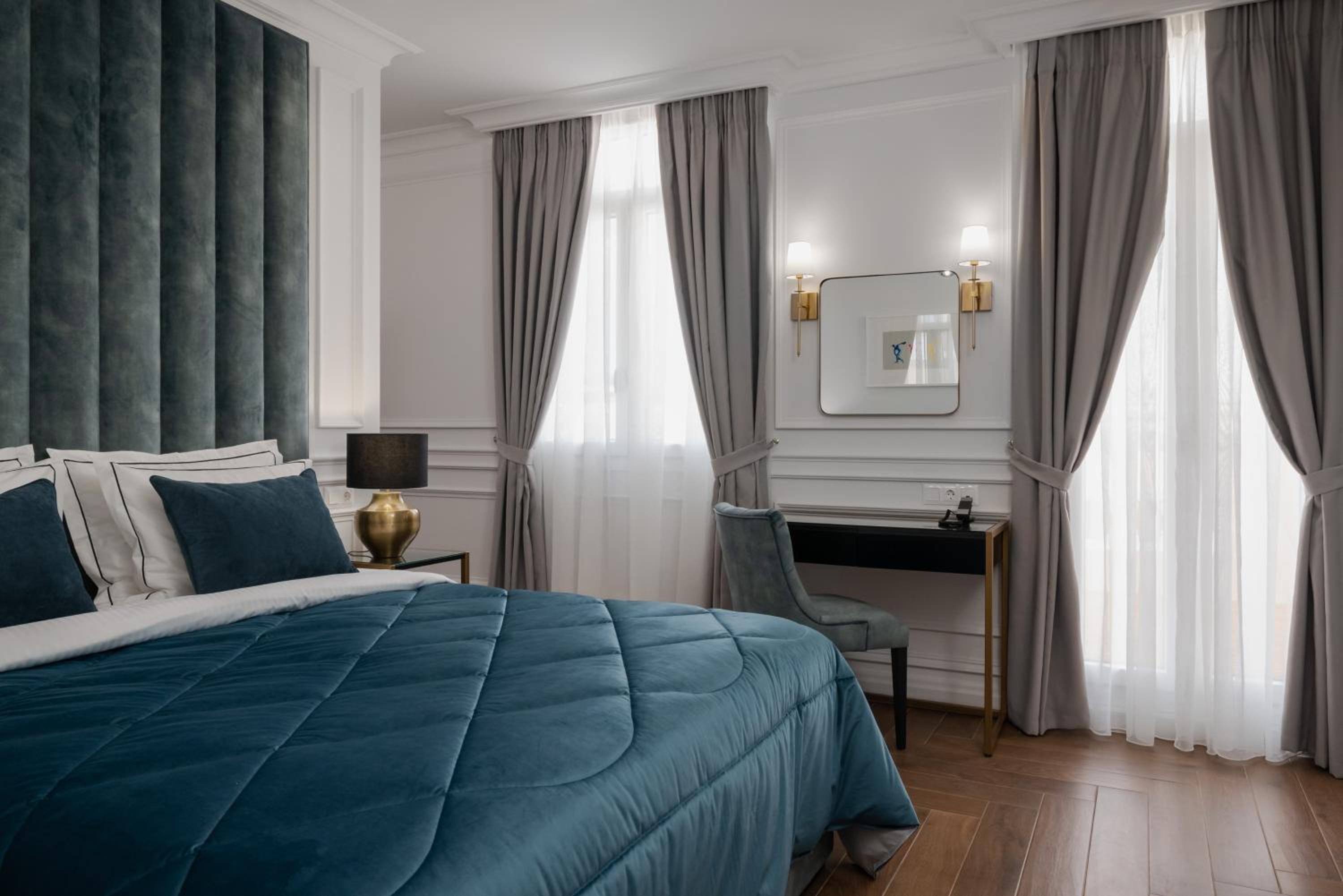 Praxitelous Luxury Suites photo 4