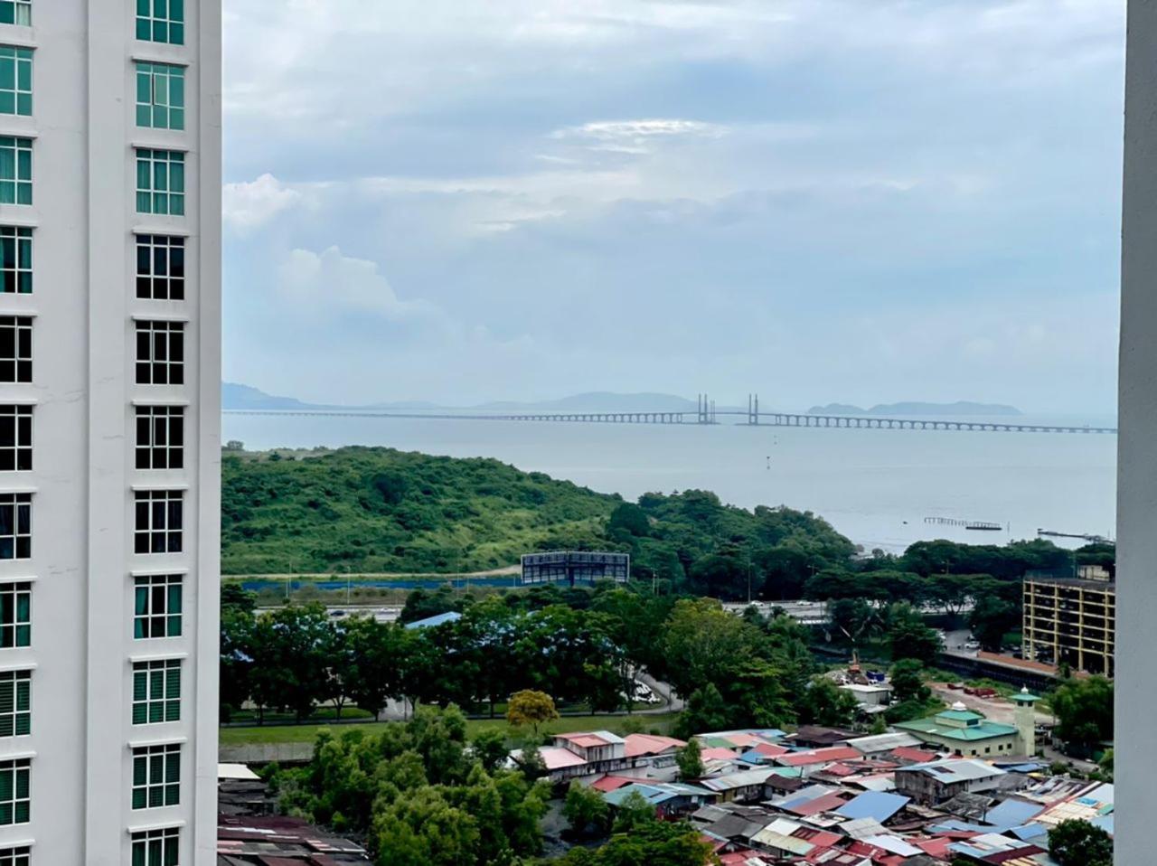 Pool View Stylish Suite at Jelutong Penang 1-4pax photo 7