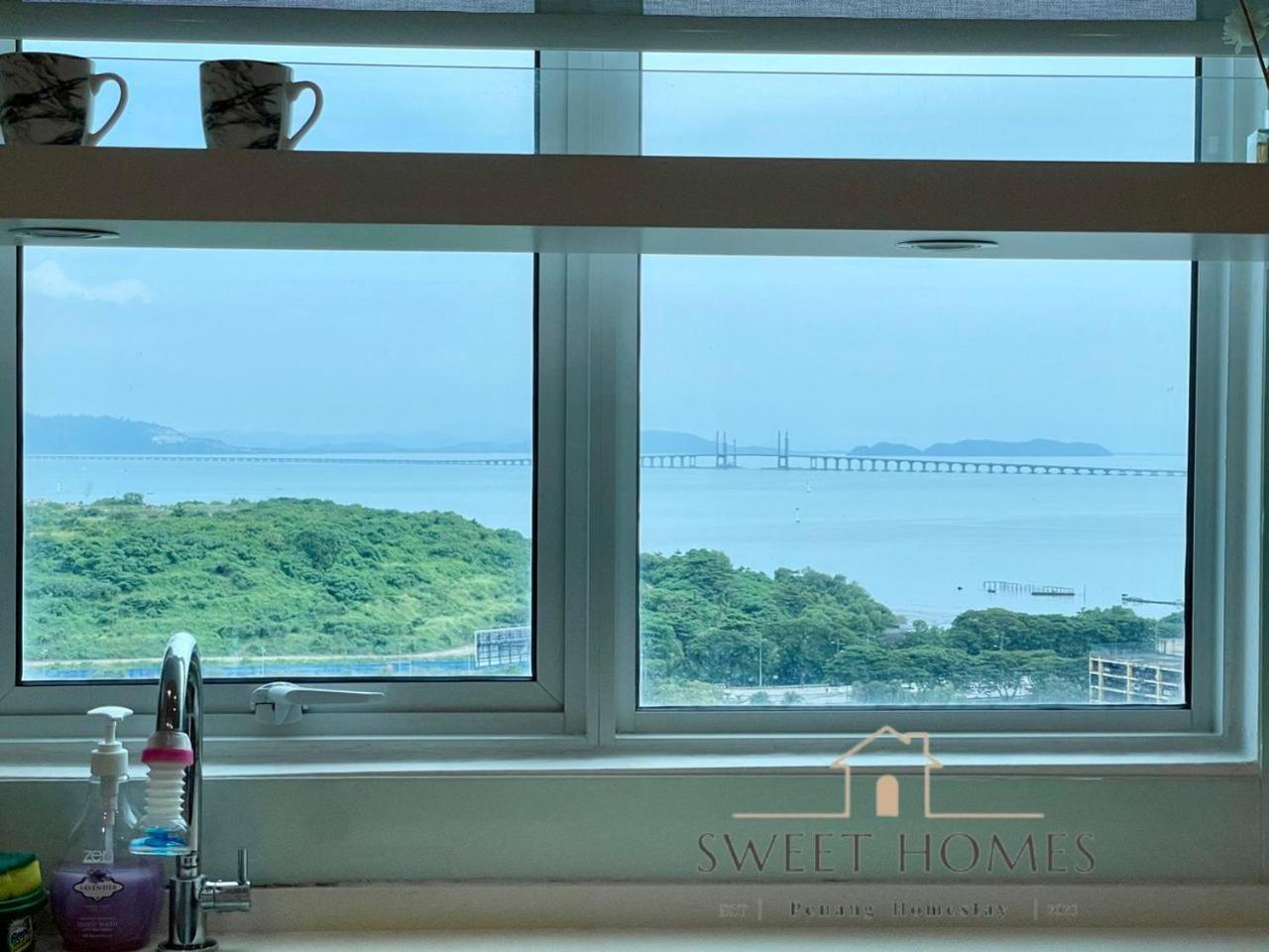 Pool View Stylish Suite at Jelutong Penang 1-4pax photo 5