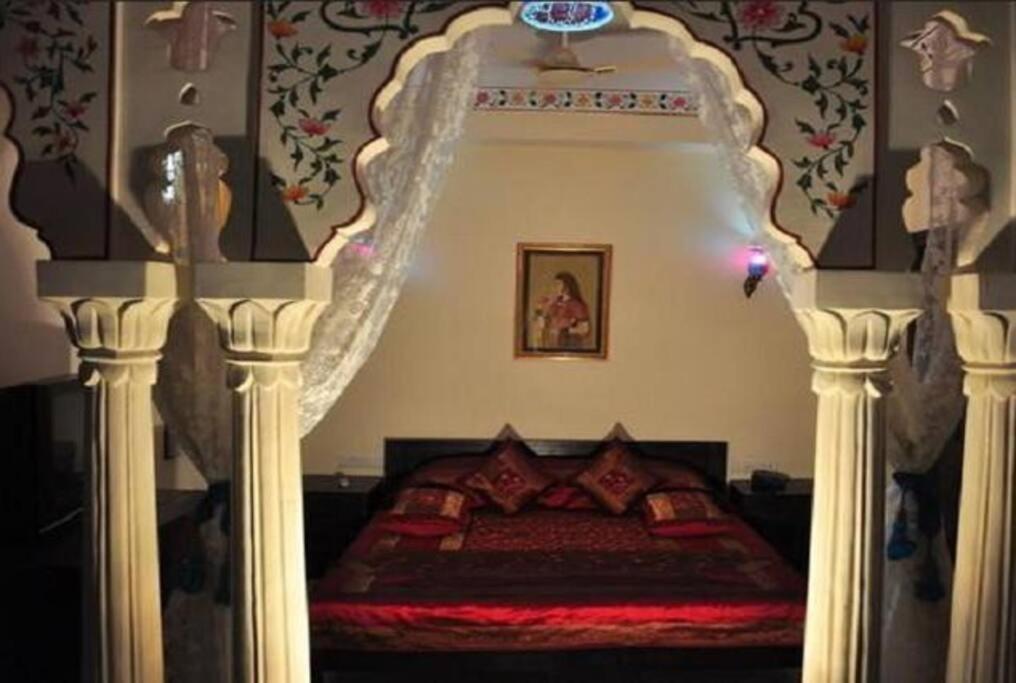 Rani Mahal Hotel