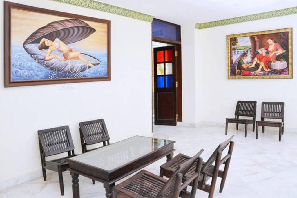 Rani Mahal Hotel
