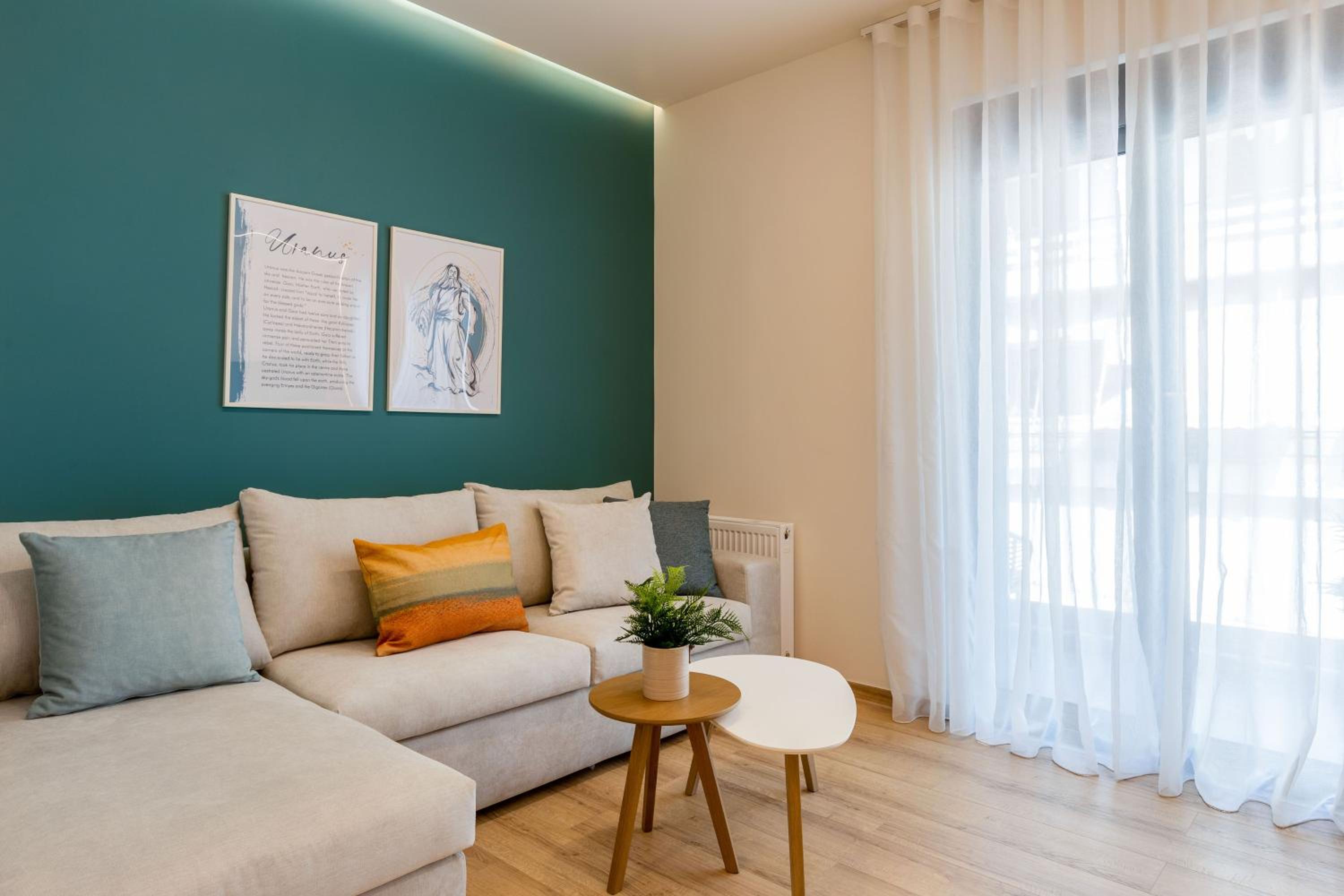 IO SUITES