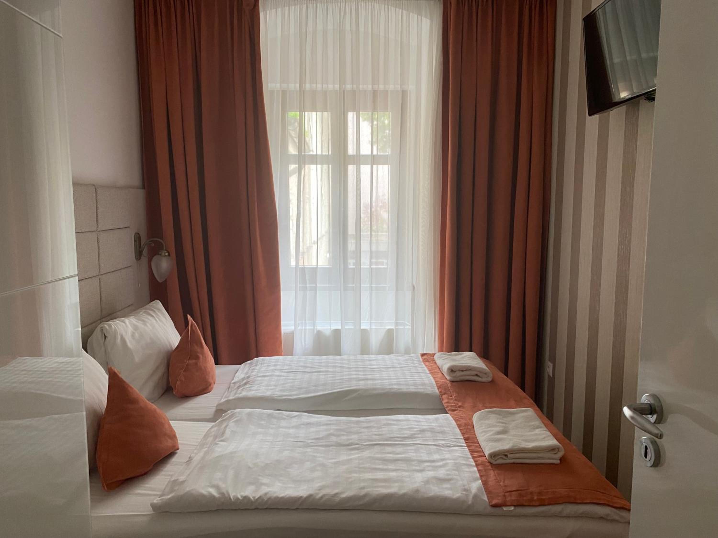 VIP Apartments