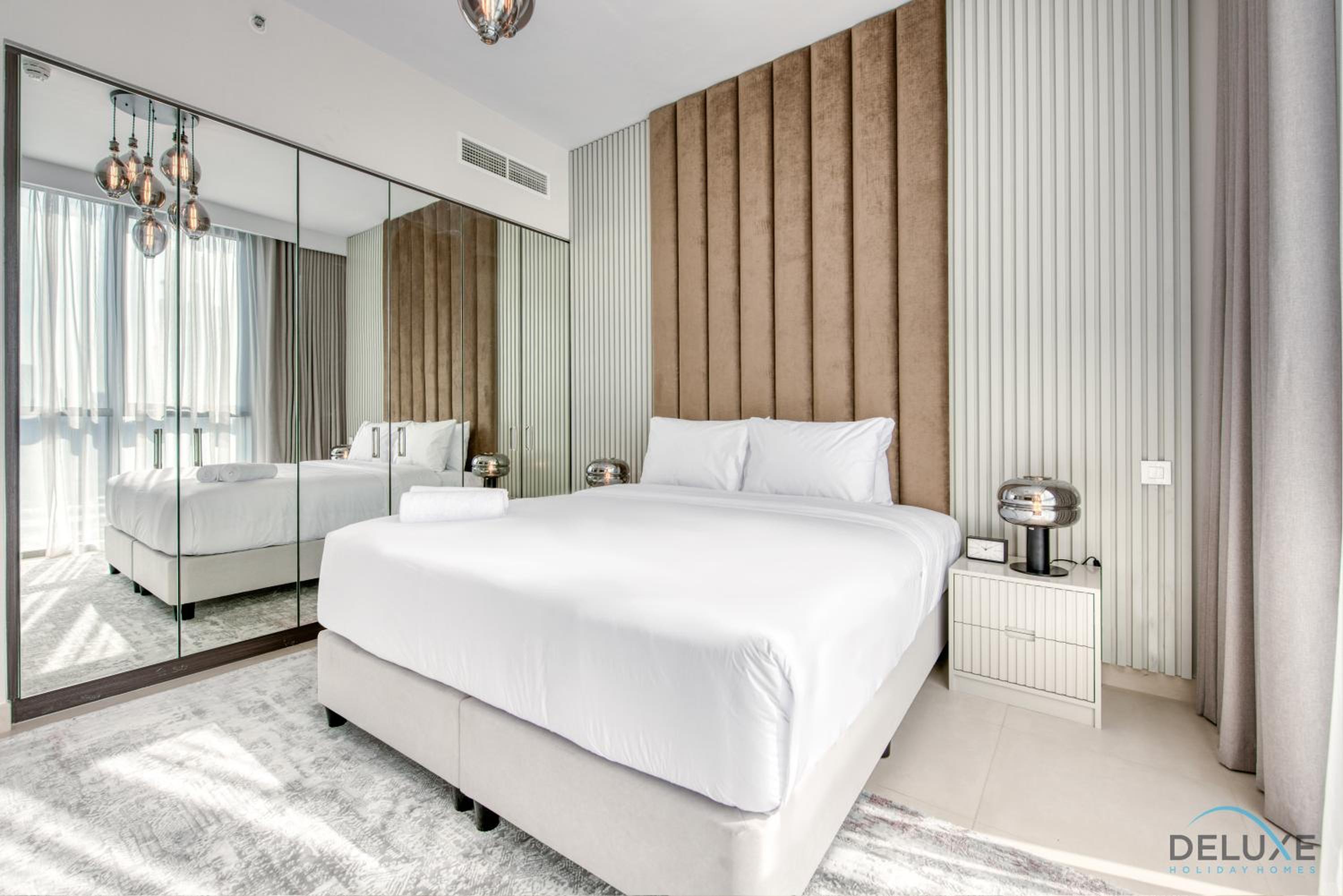 Elegant 2BR at Downtown Views Downtown Dubai by Deluxe Holiday Homes — Dubai photo 2