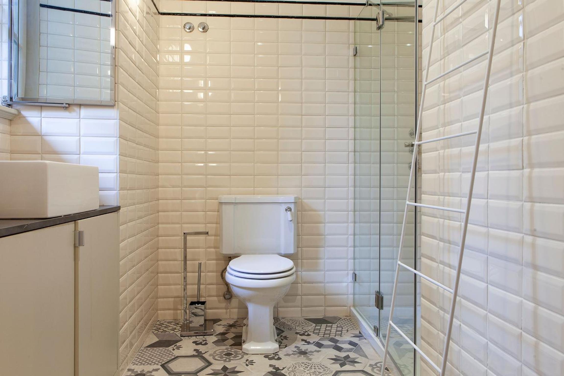 Charming 2BDR Apartment in Lapa by LovelyStay