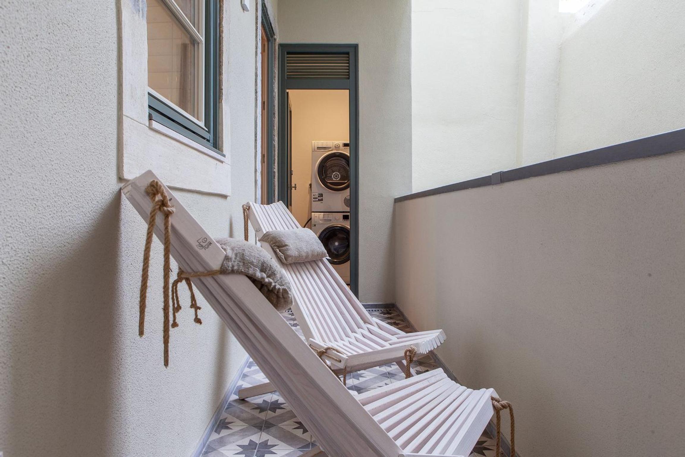 Charming 2BDR Apartment in Lapa by LovelyStay