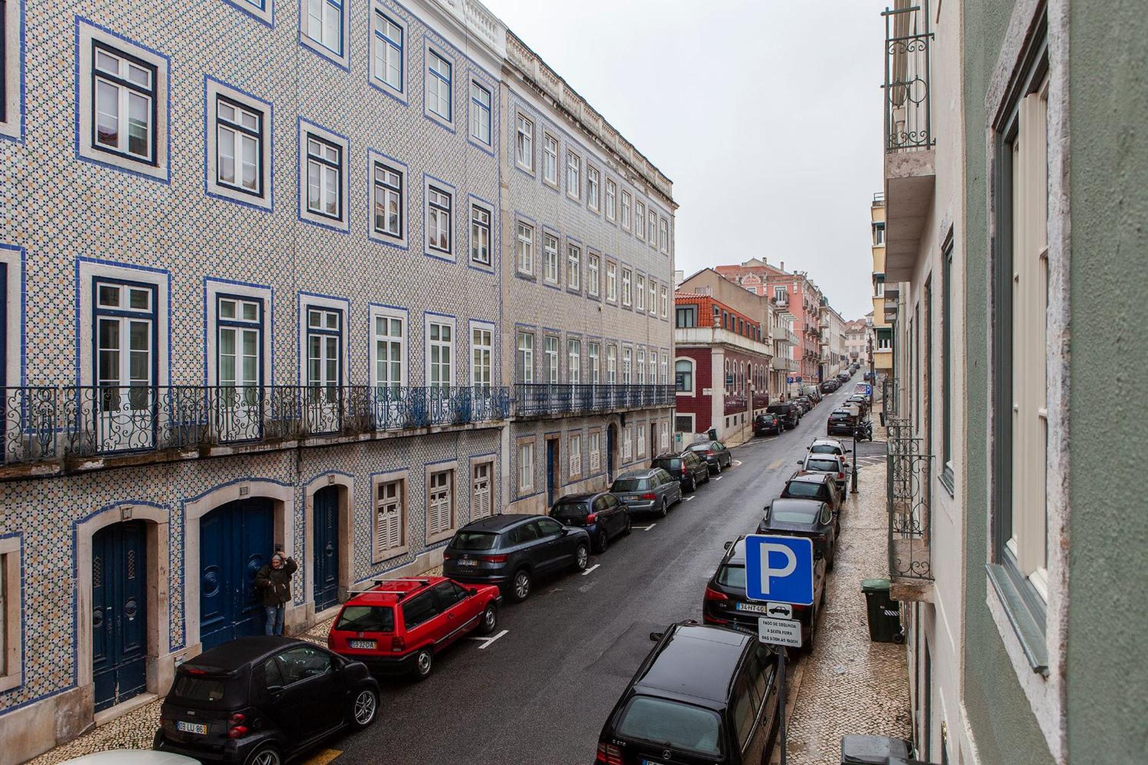 Charming 2BDR Apartment in Lapa by LovelyStay