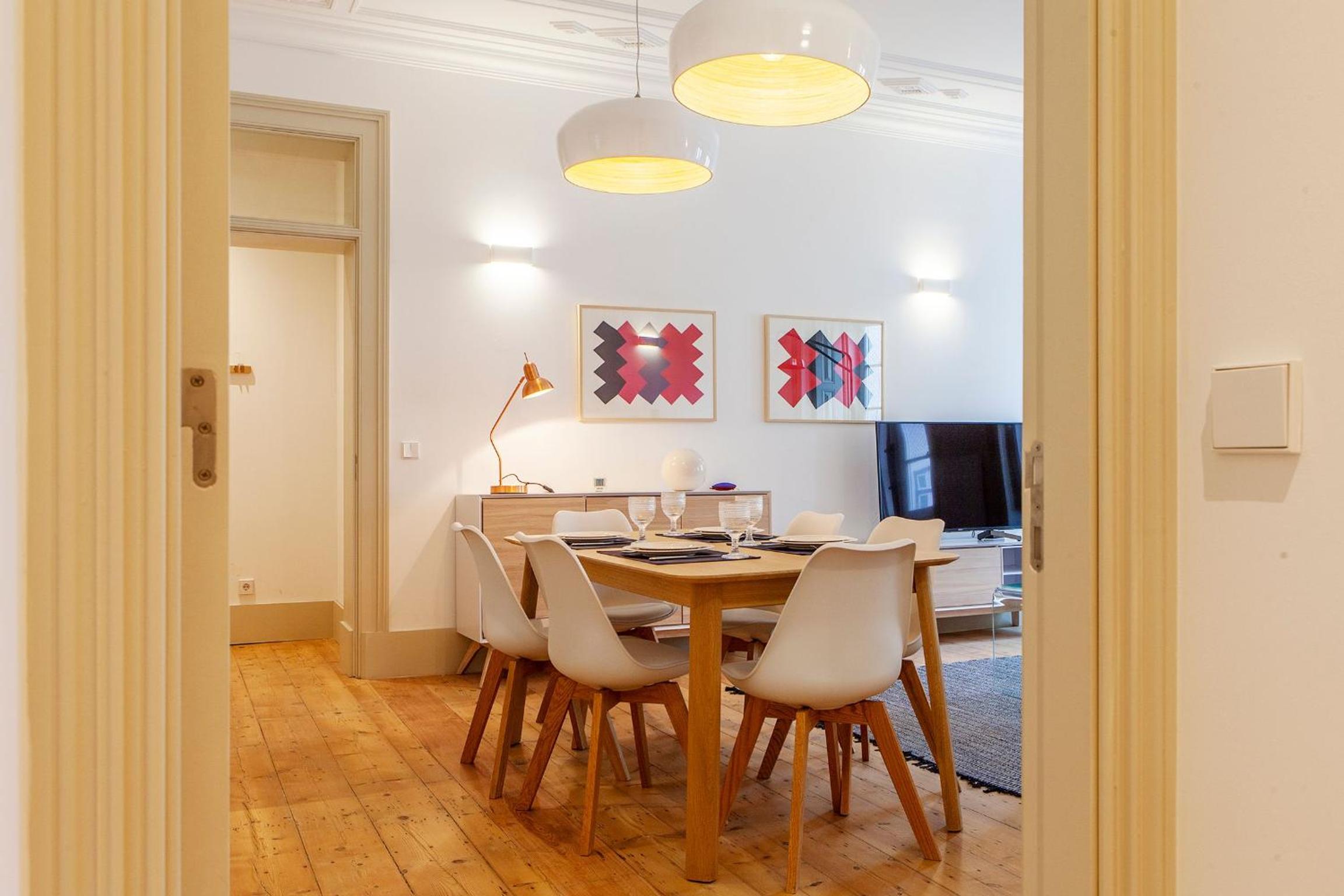 Charming 2BDR Apartment in Lapa by LovelyStay