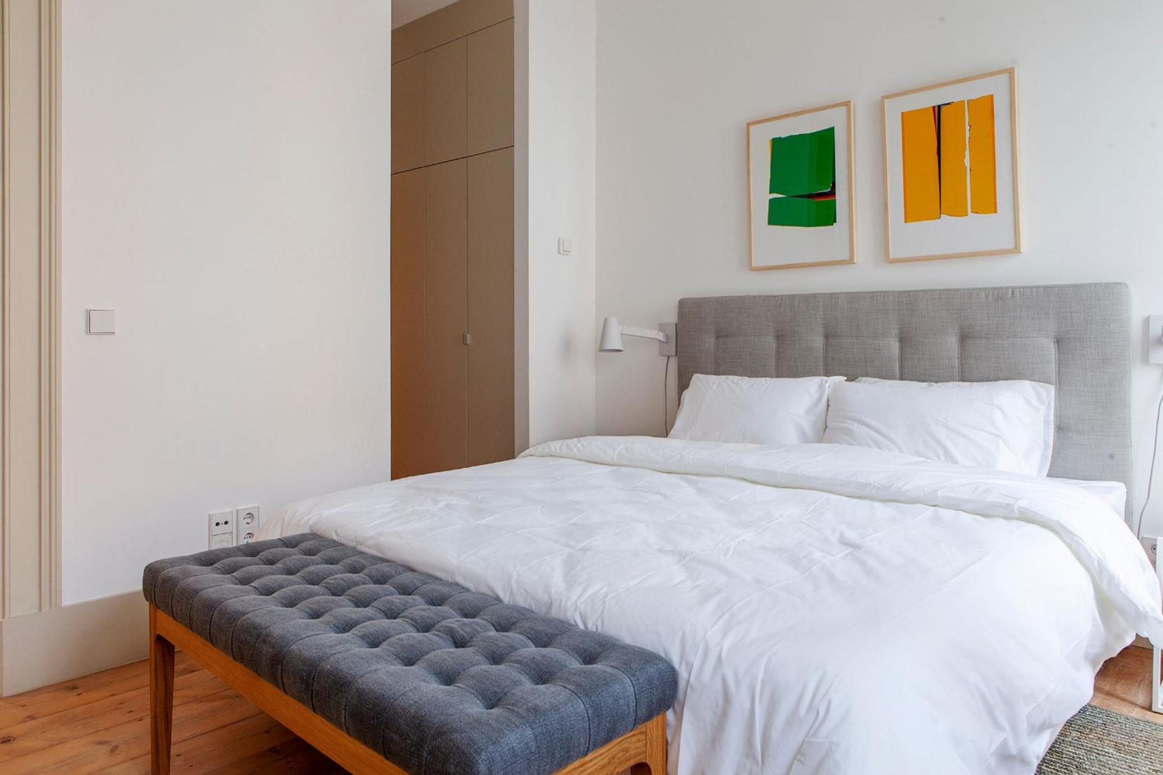Charming 2BDR Apartment in Lapa by LovelyStay