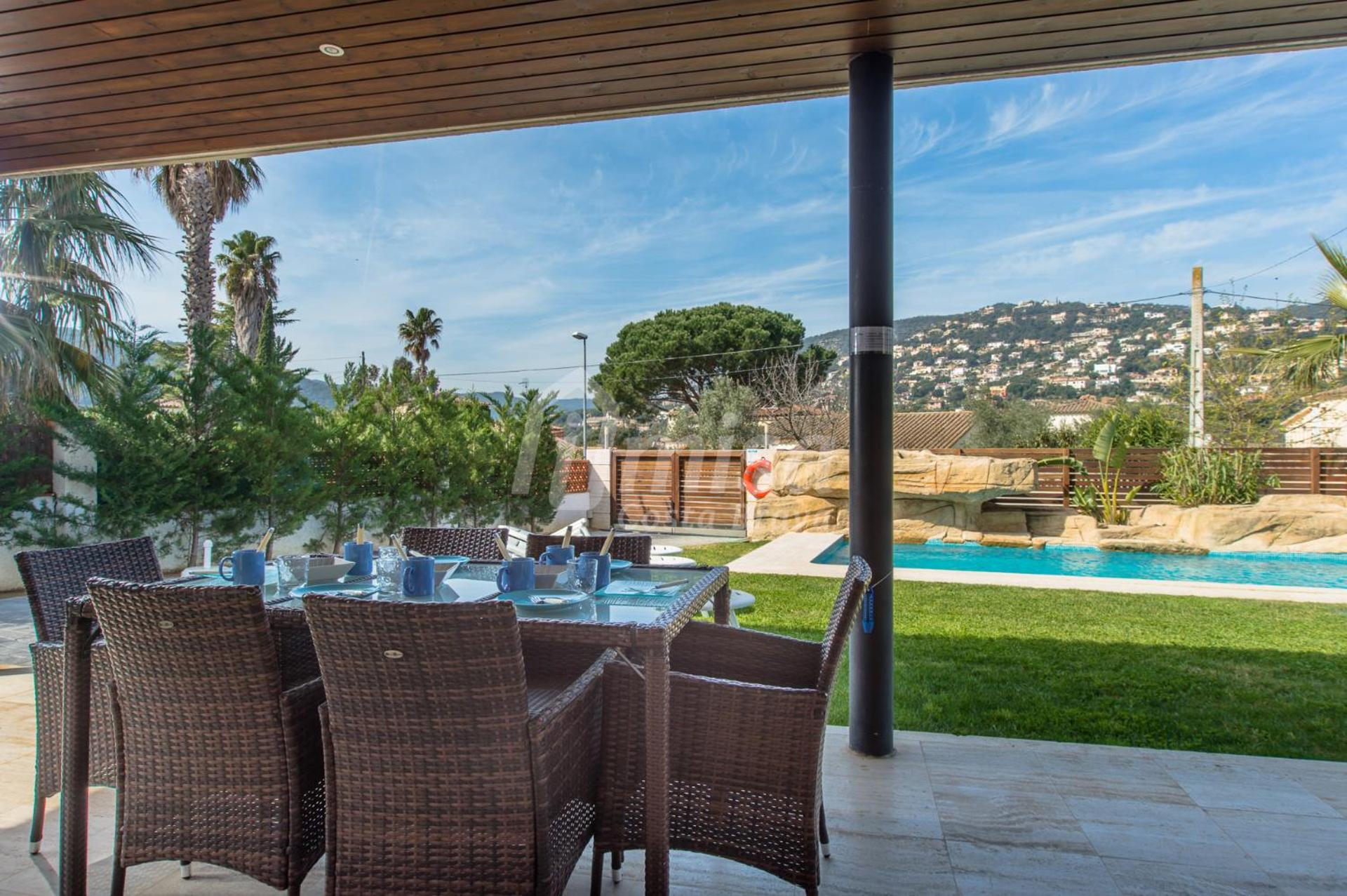 Oasis House