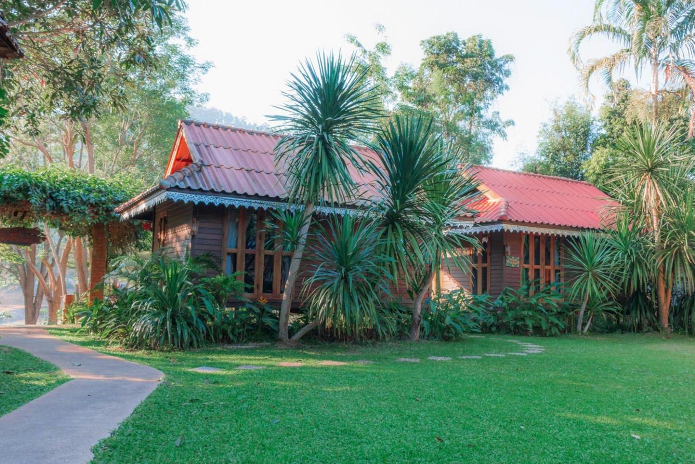 Banviewnam Camping & Resort