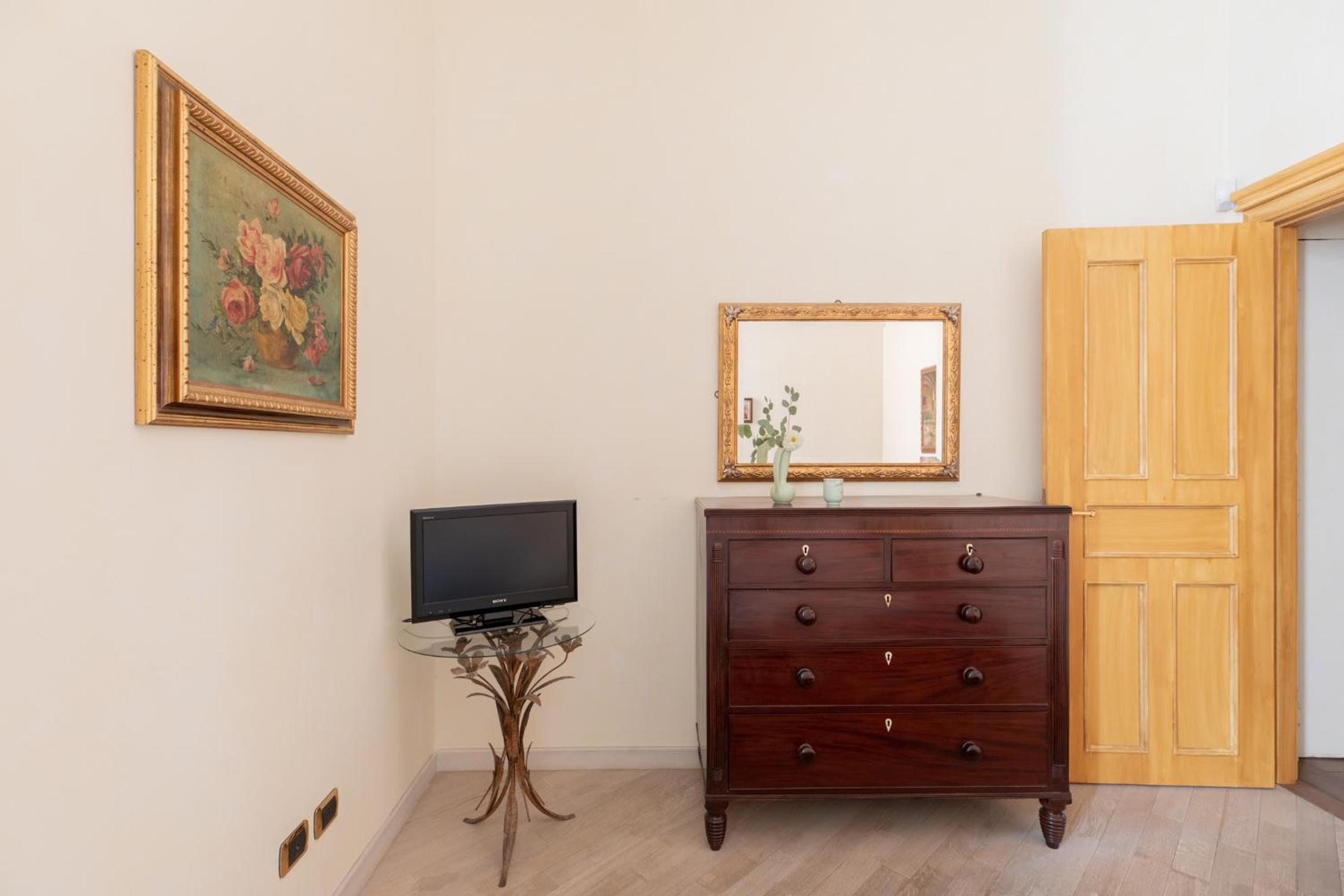 iFlat Elegant and Luxury Apartment near Pantheon