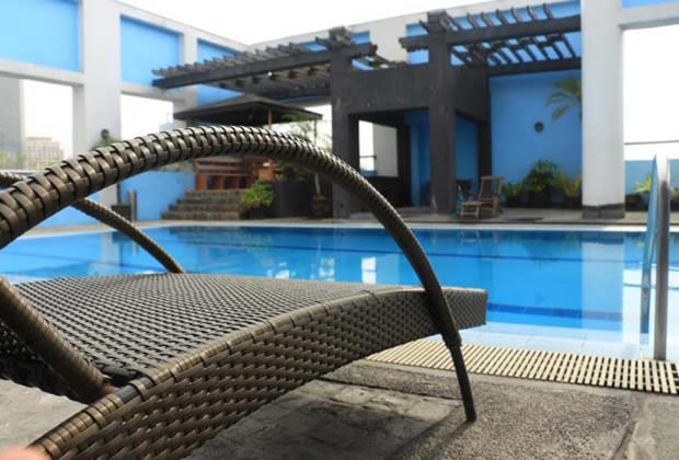 Lovely Home Theater Cove Next to Greenbelt (Wifi + Netflix)