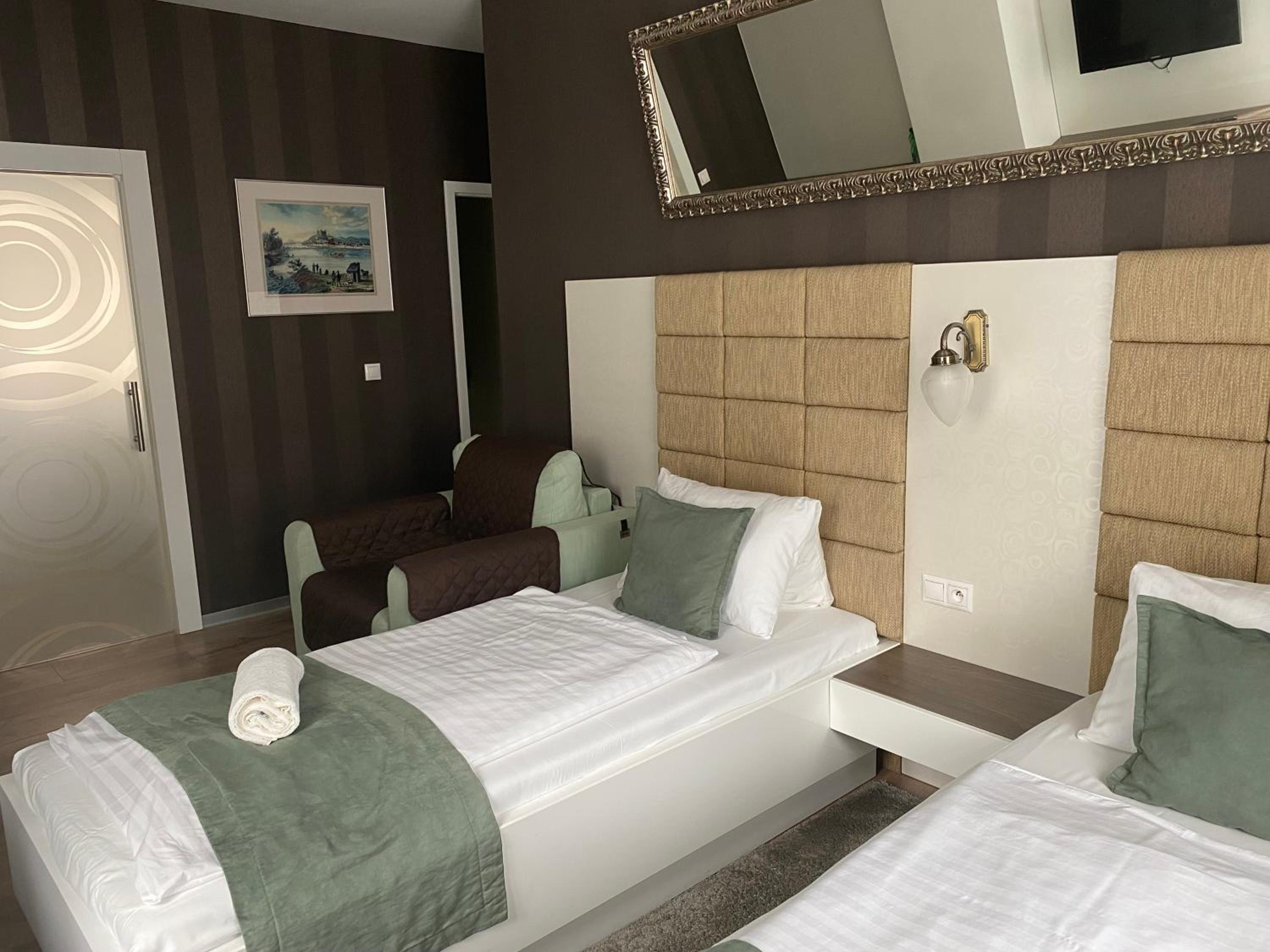 VIP Apartments