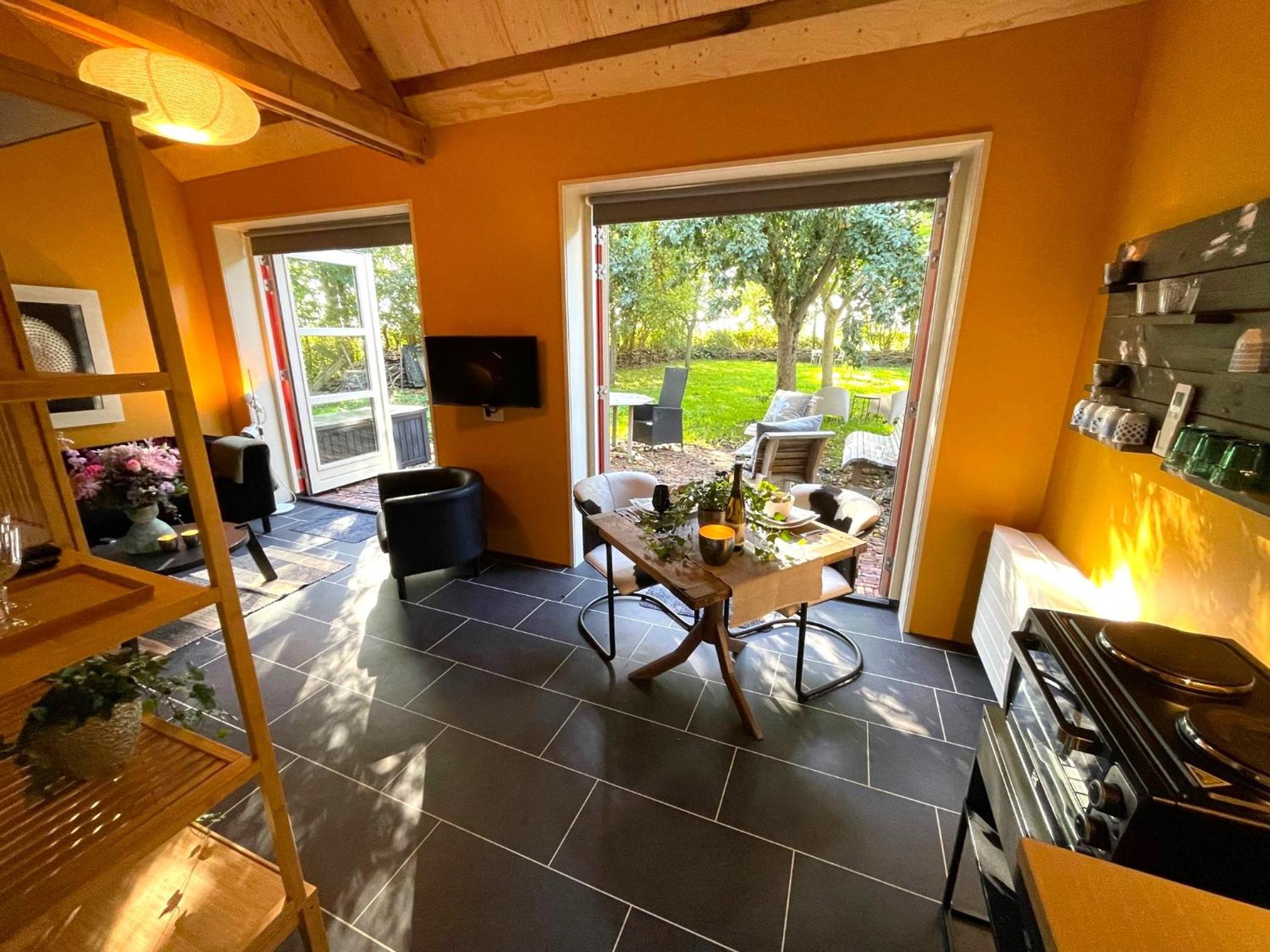Boerderijstudio Kamperland view 2