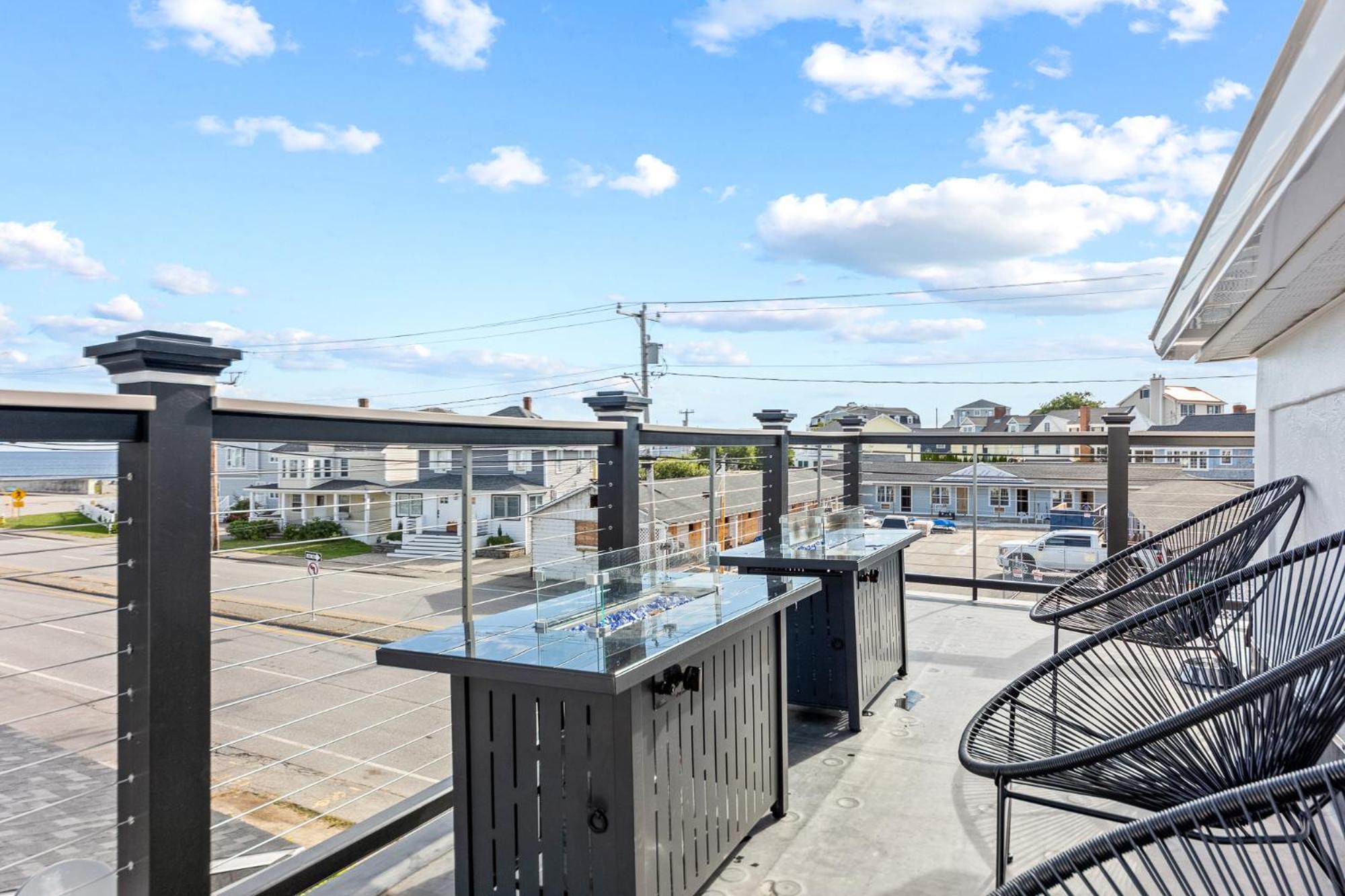 Oceanside Luxury Home Hampton Beach - Property Image 38