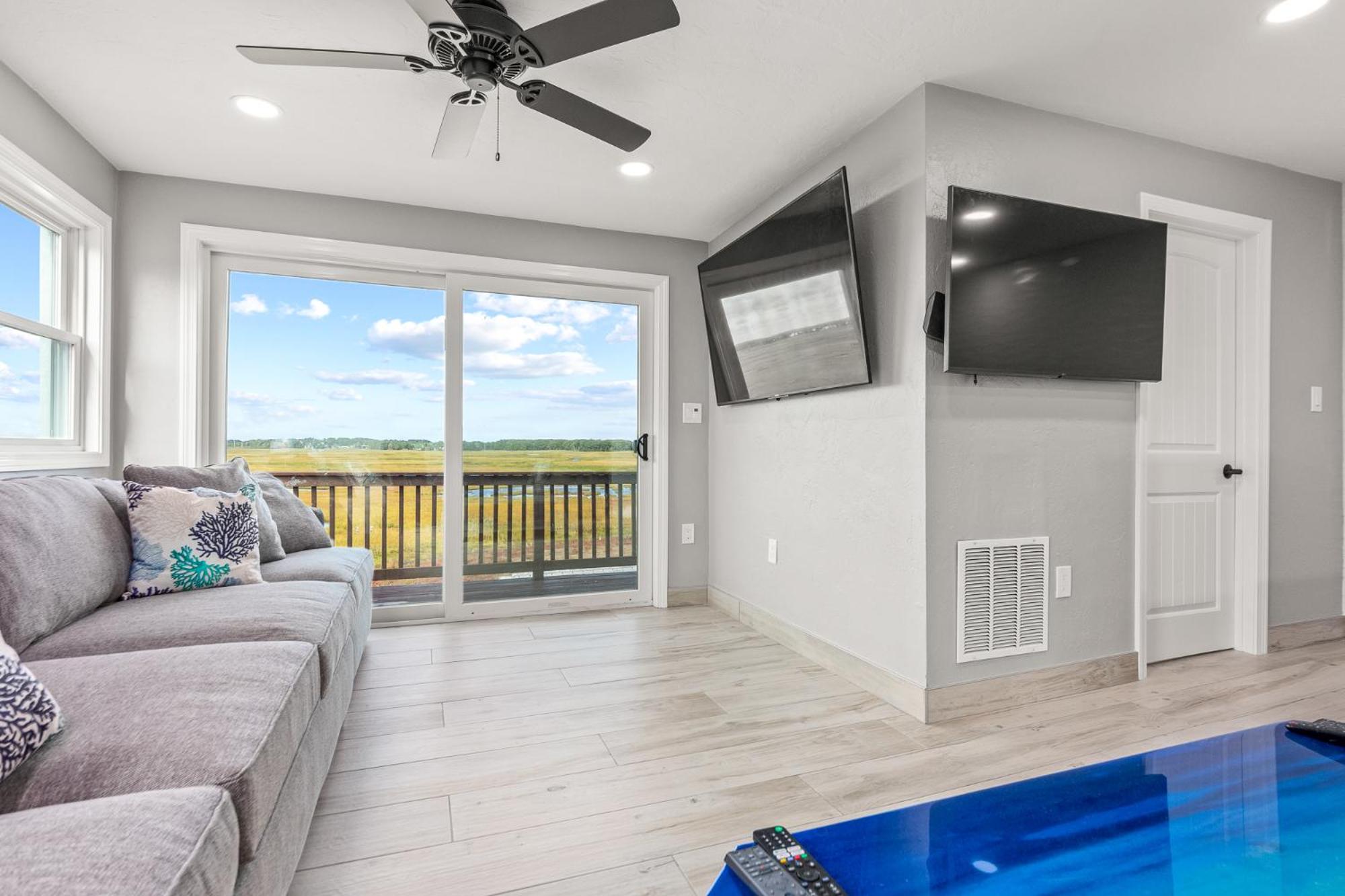 Oceanside Luxury Home Hampton Beach - Property Image 4