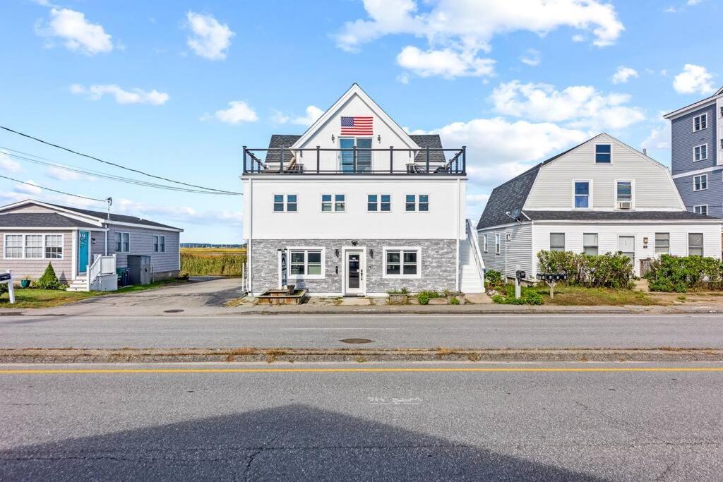 Oceanside Luxury Home Hampton Beach - Property Image 13