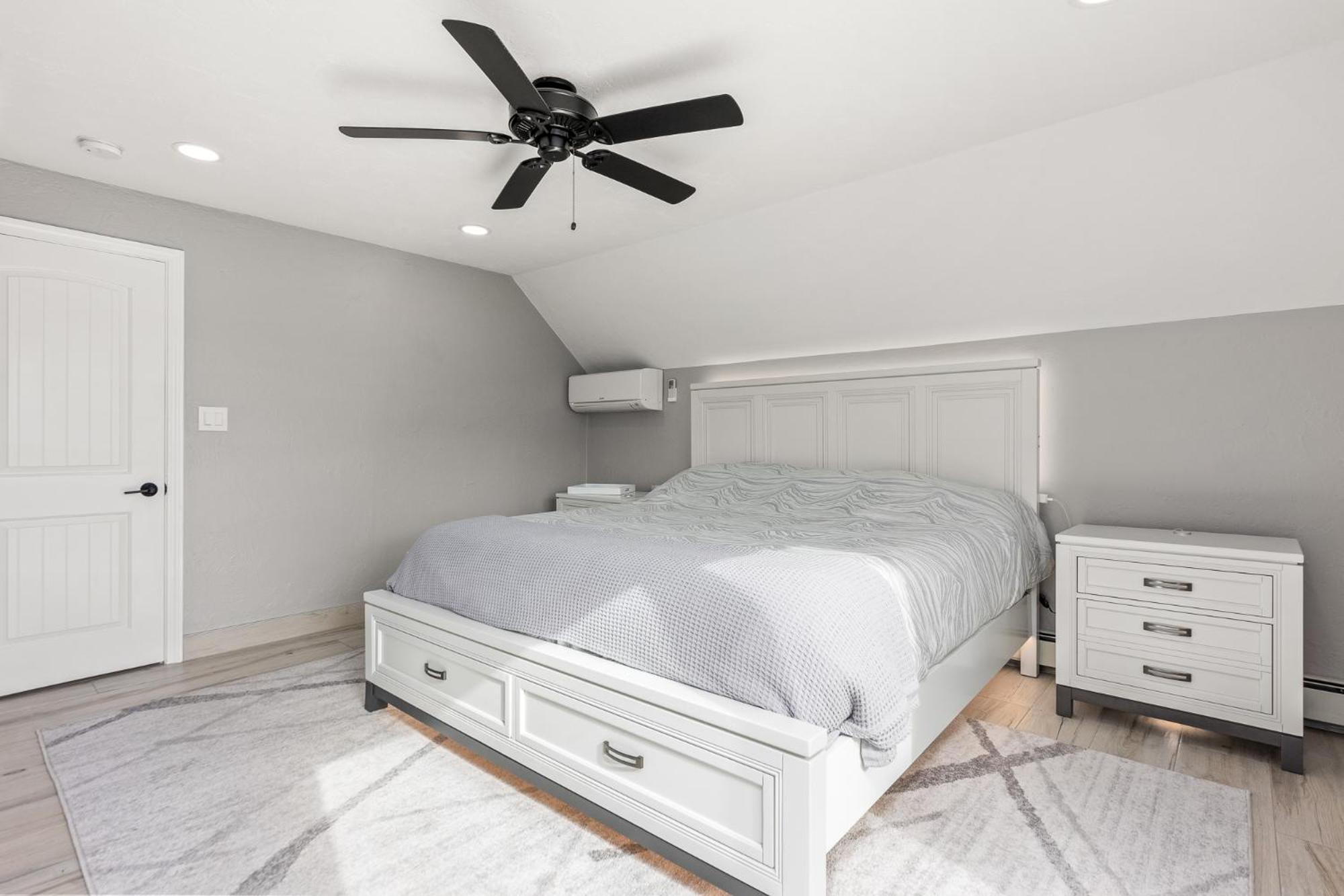 Oceanside Luxury Home Hampton Beach - Property Image 1